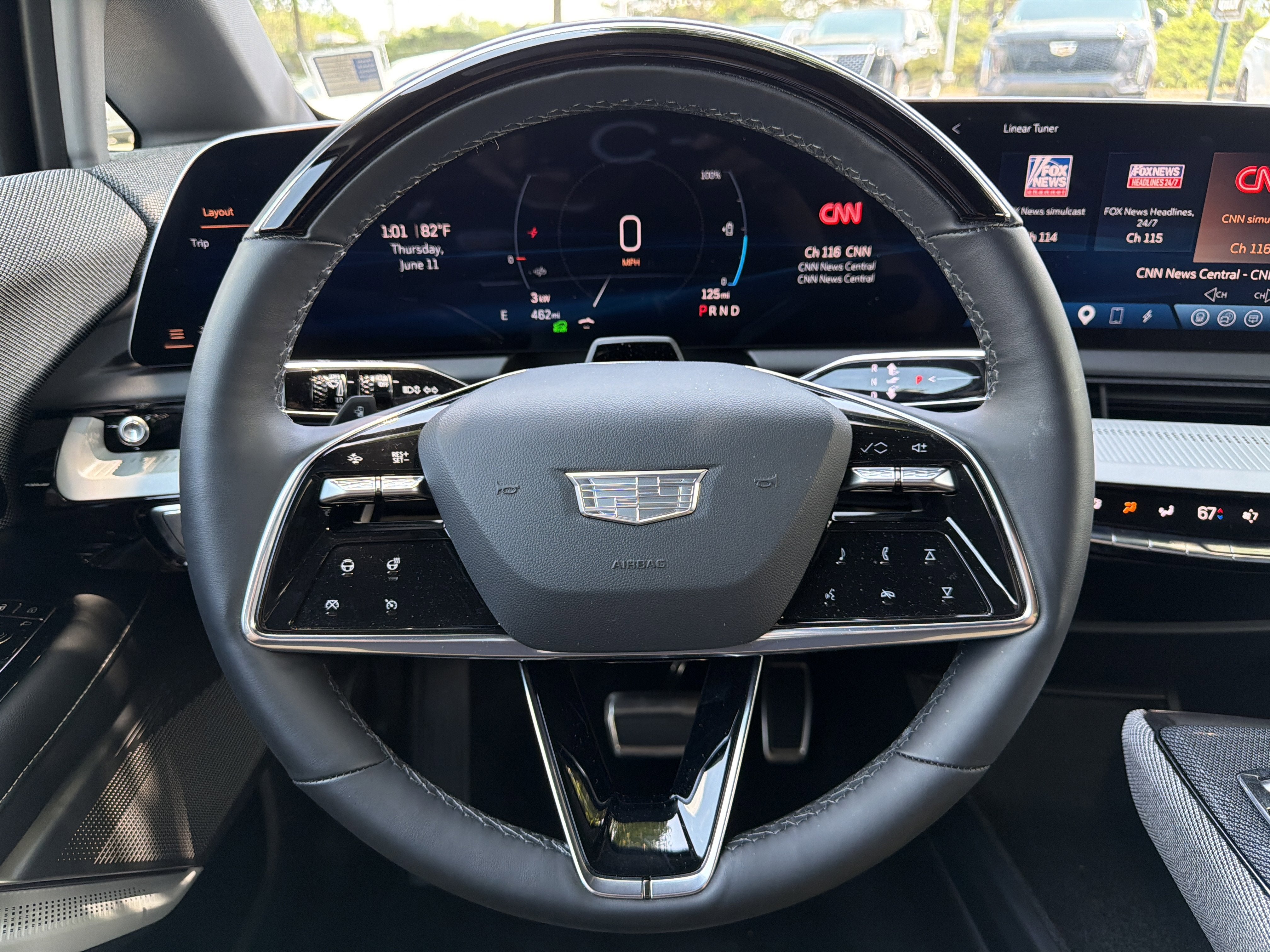 2025 Cadillac OPTIQ Luxury 1