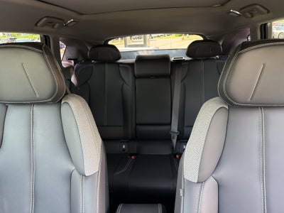 2025 Cadillac OPTIQ Luxury 1