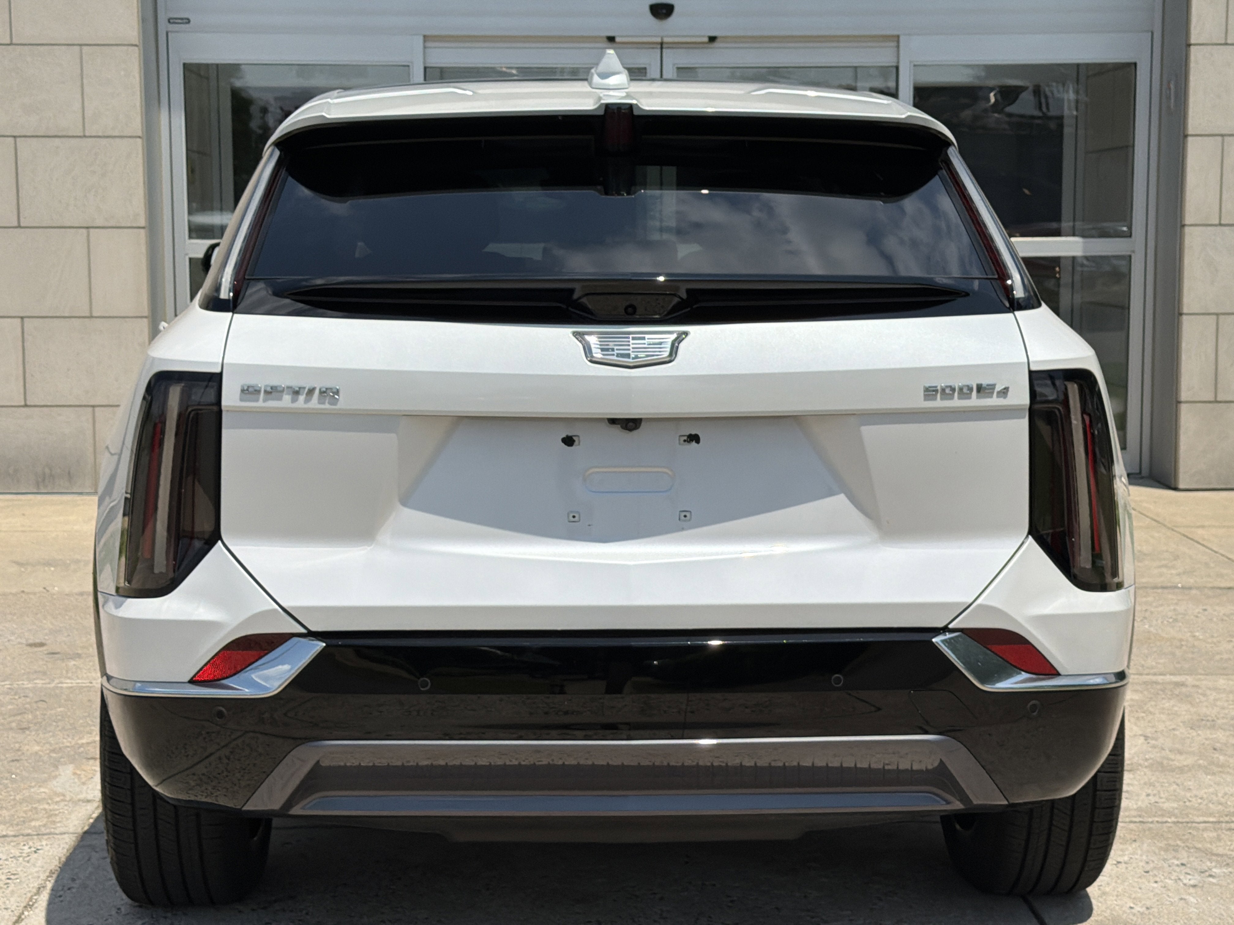 2025 Cadillac OPTIQ Luxury 1