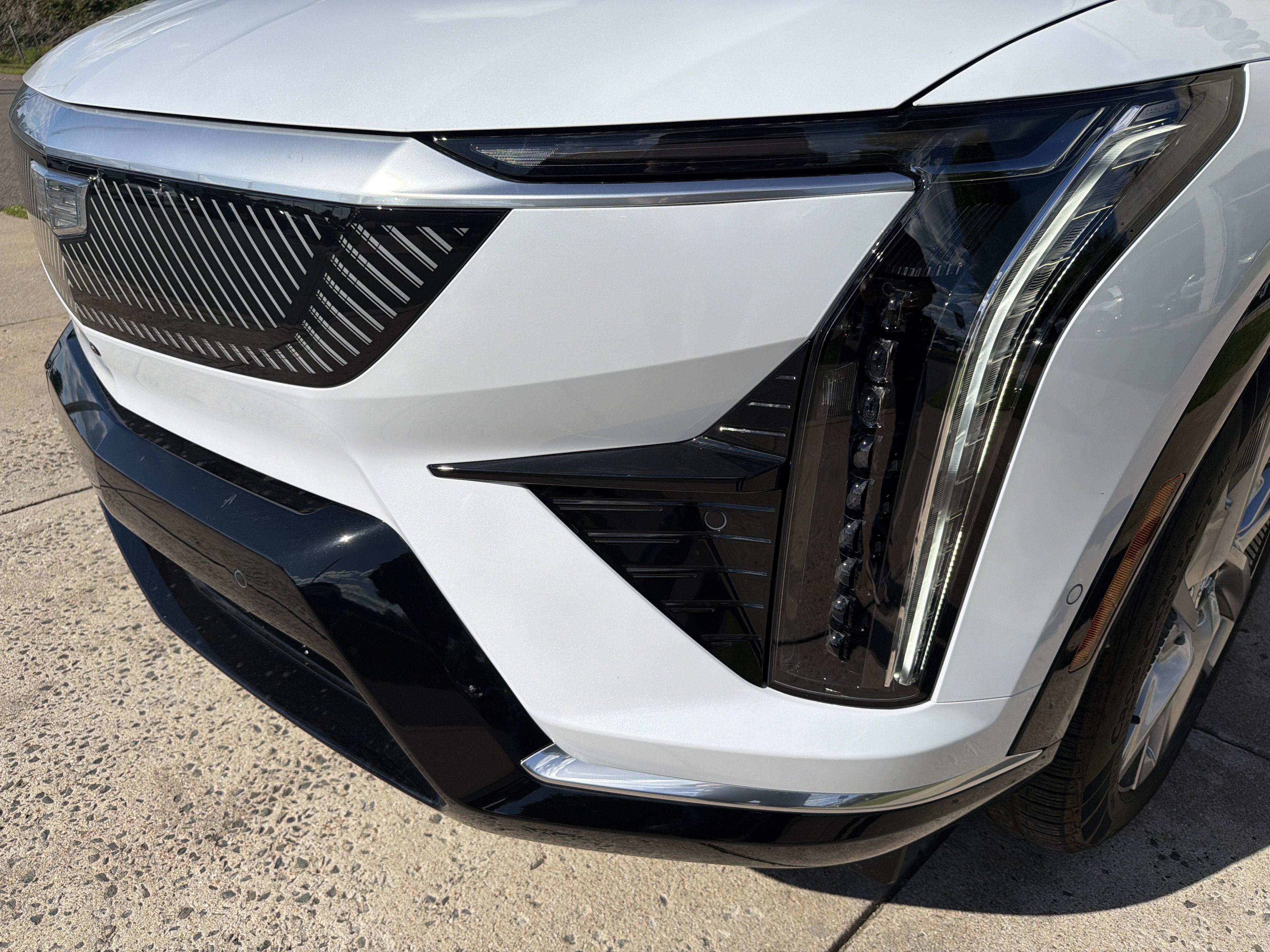 2027 Cadillac OPTIQ Premium Luxury