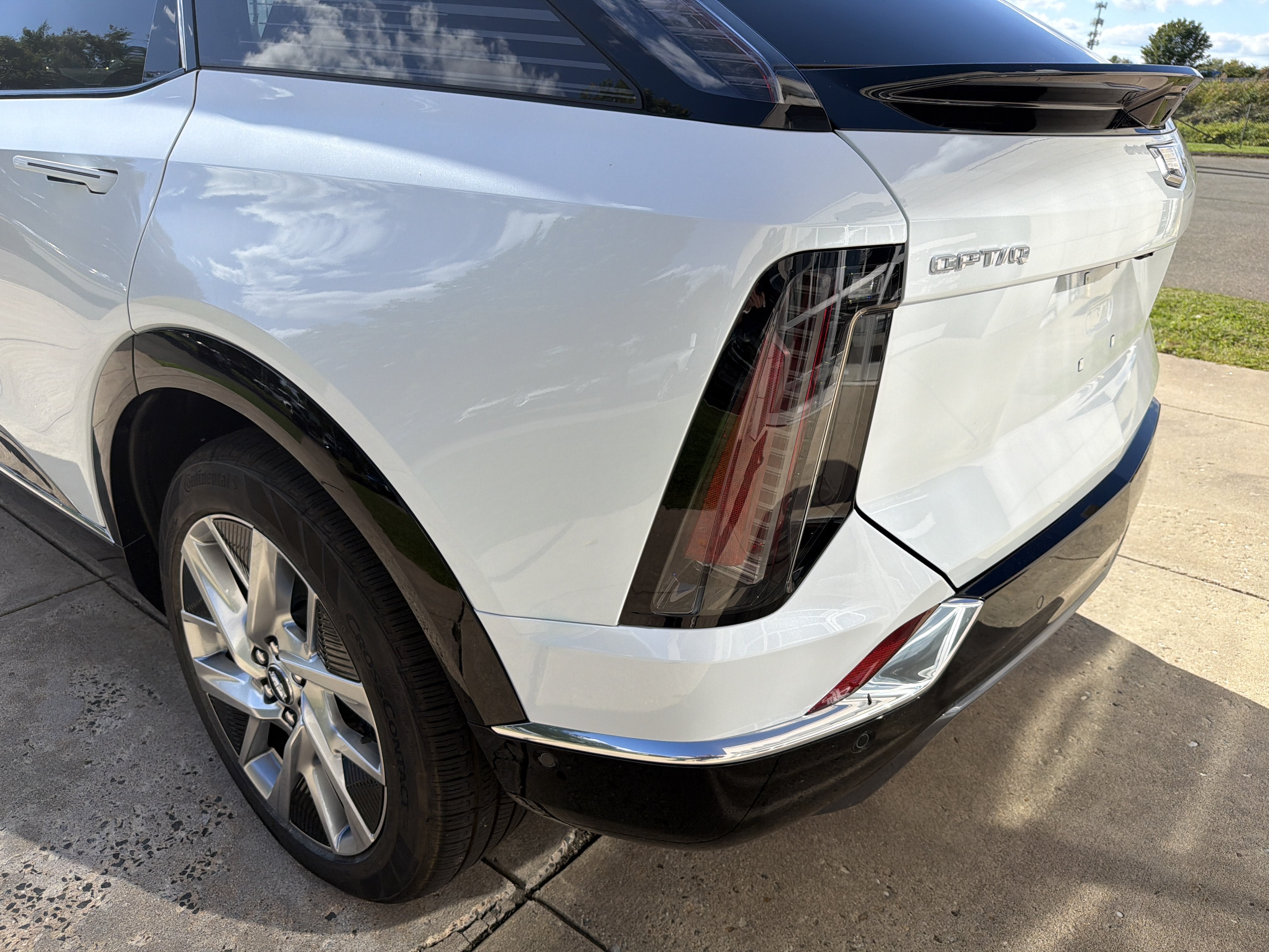 2027 Cadillac OPTIQ Premium Luxury