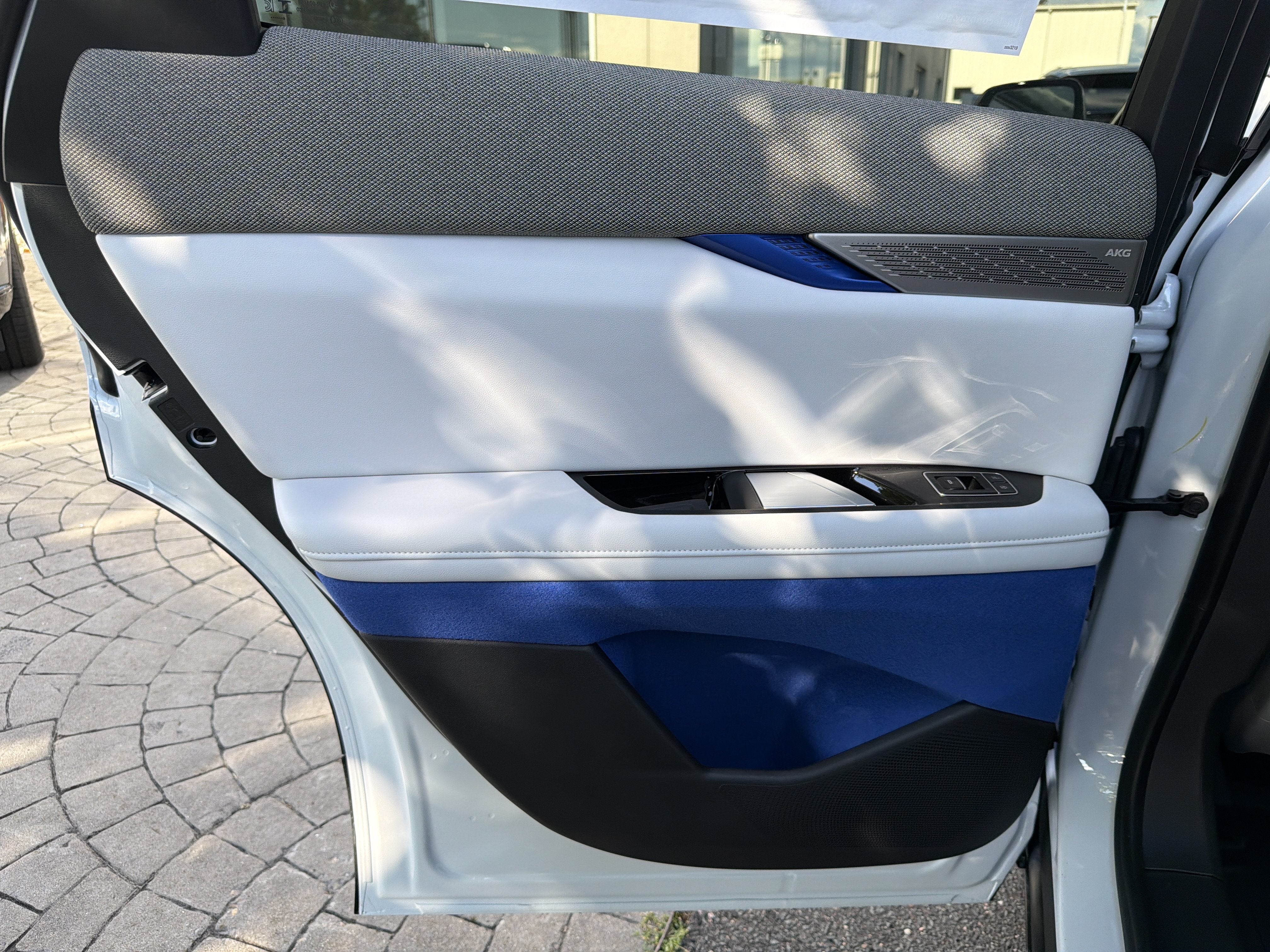 2027 Cadillac OPTIQ Premium Luxury