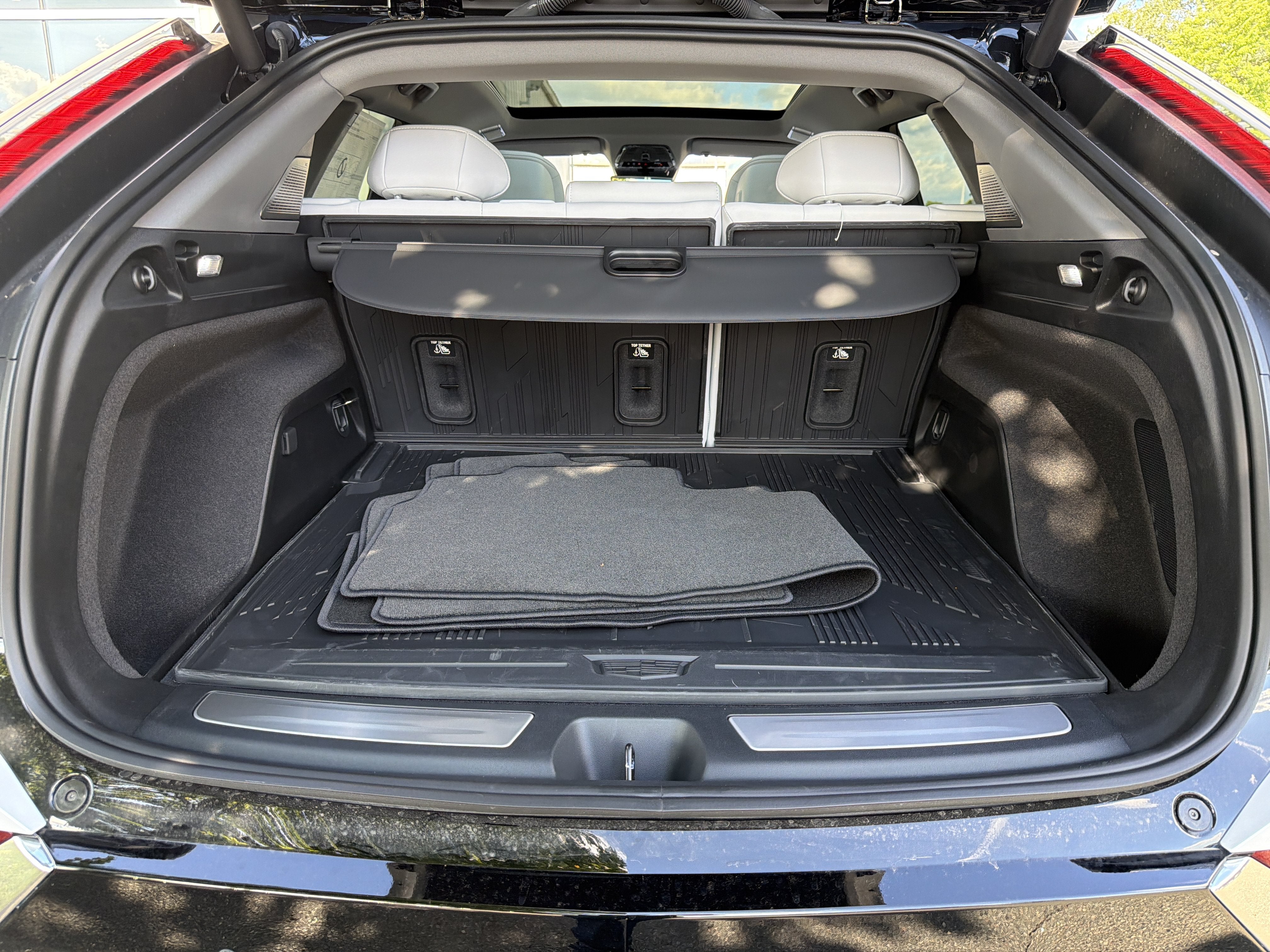 2027 Cadillac OPTIQ Premium Luxury
