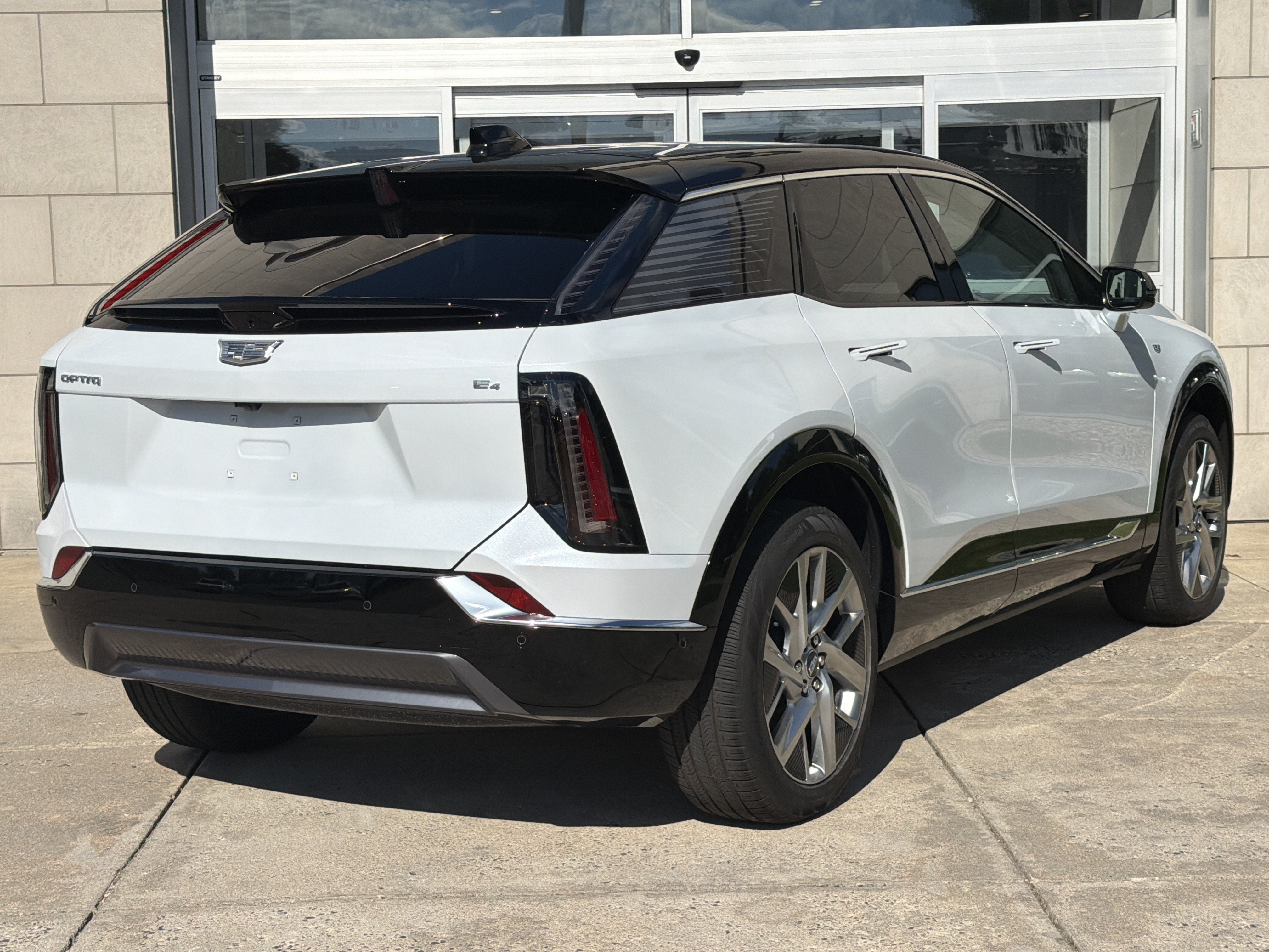 2027 Cadillac OPTIQ Premium Luxury