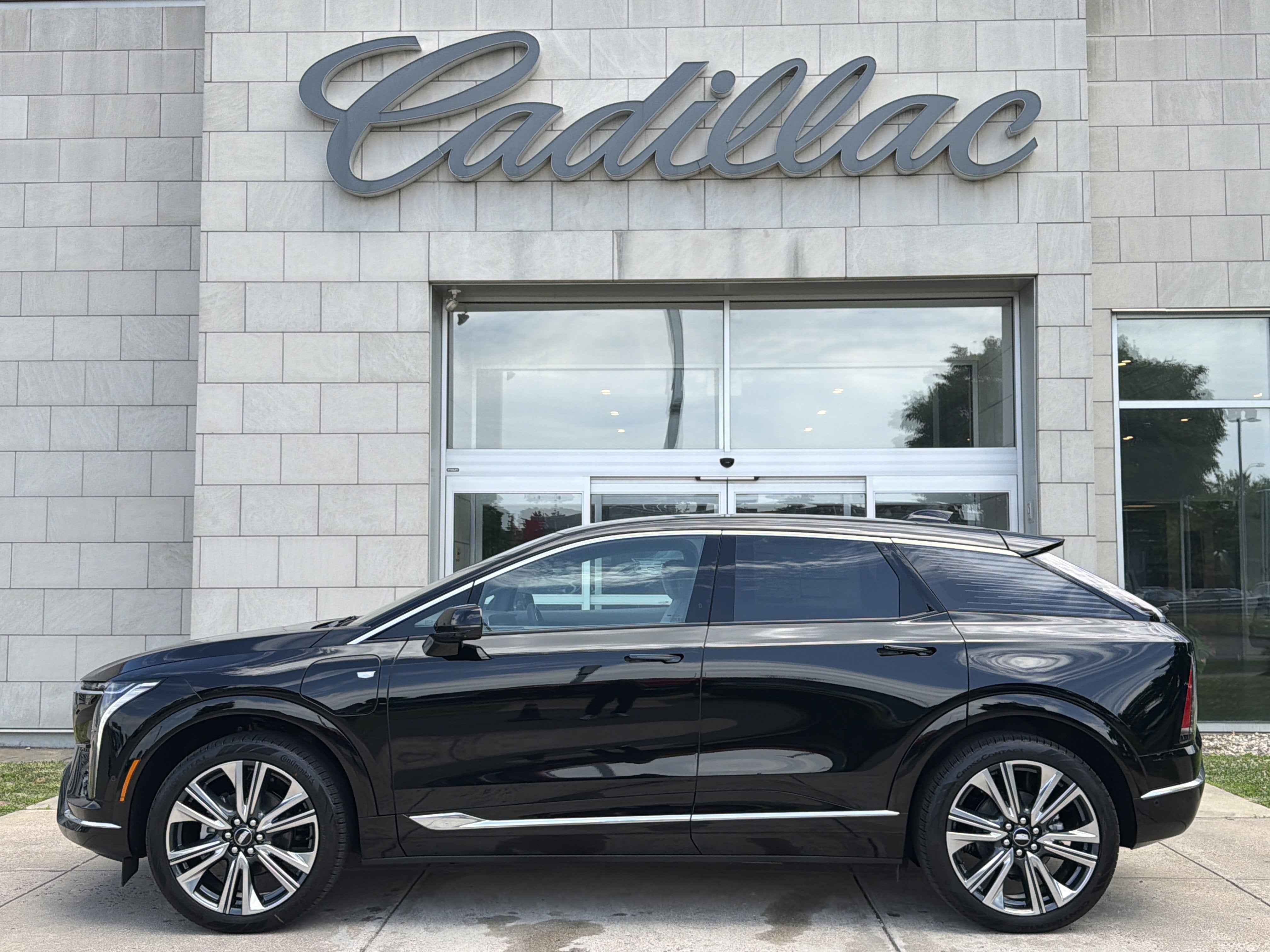 2026 Cadillac OPTIQ Premium Luxury