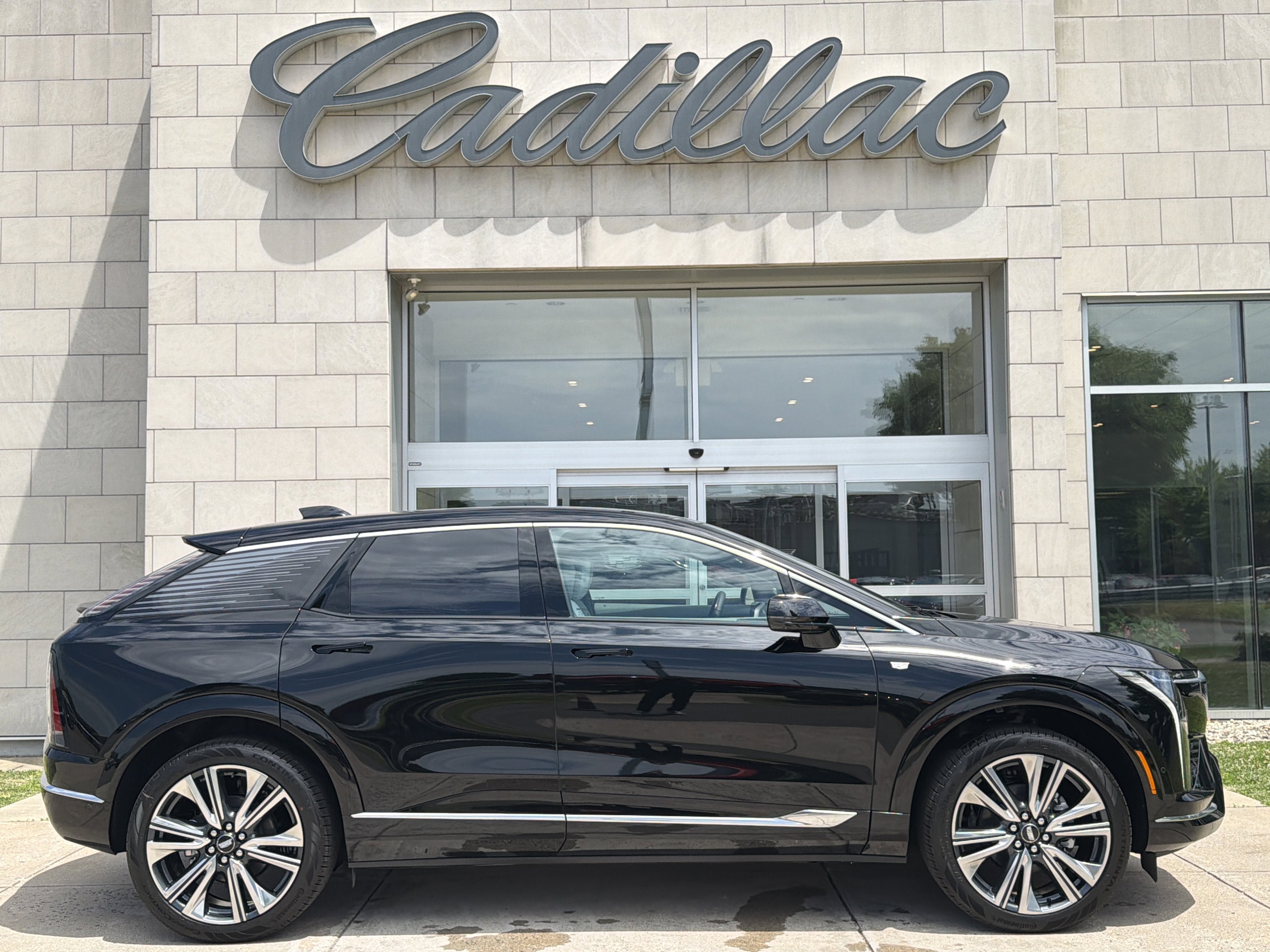 2026 Cadillac OPTIQ Premium Luxury