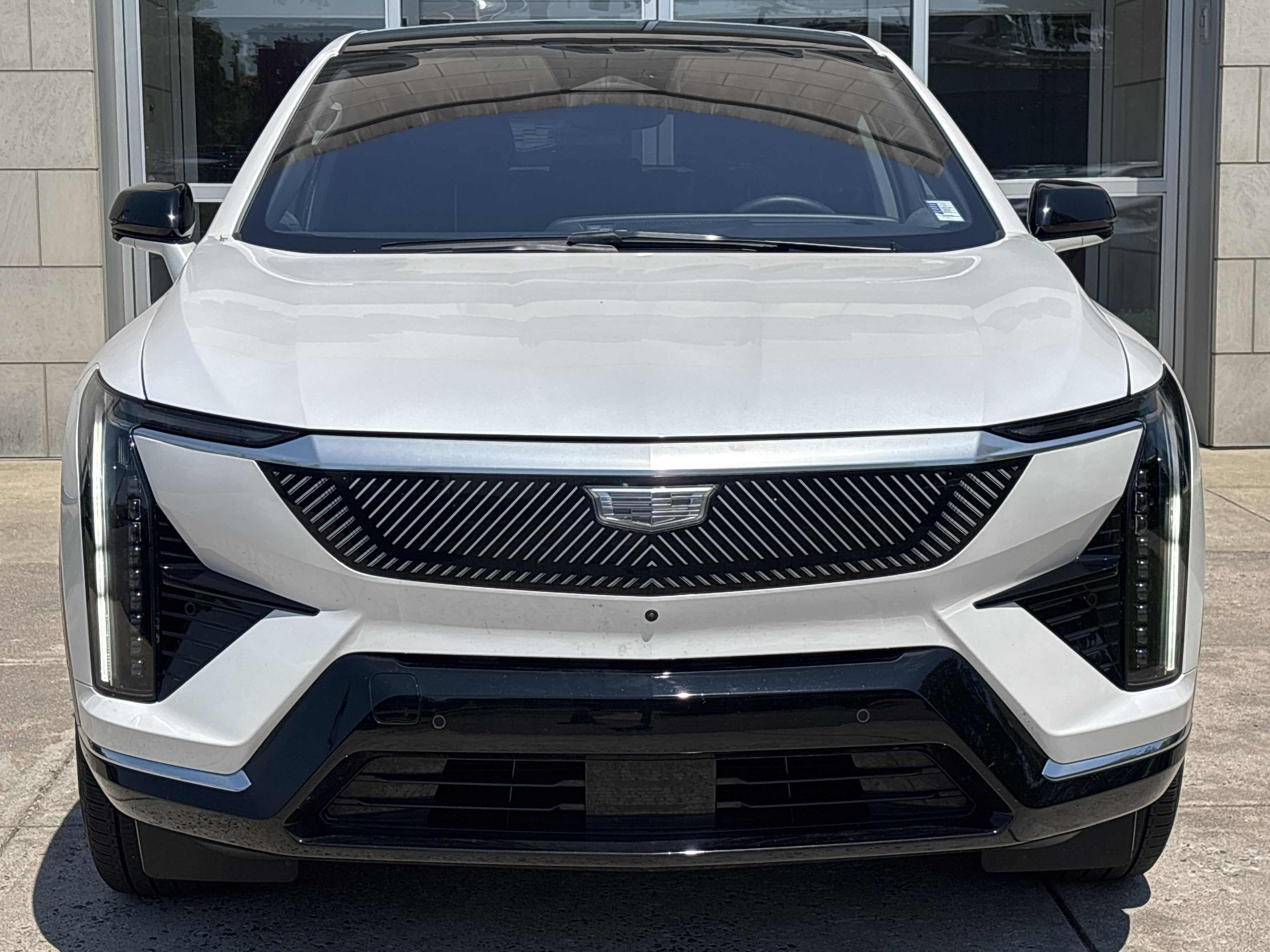 2025 Cadillac OPTIQ Luxury 2