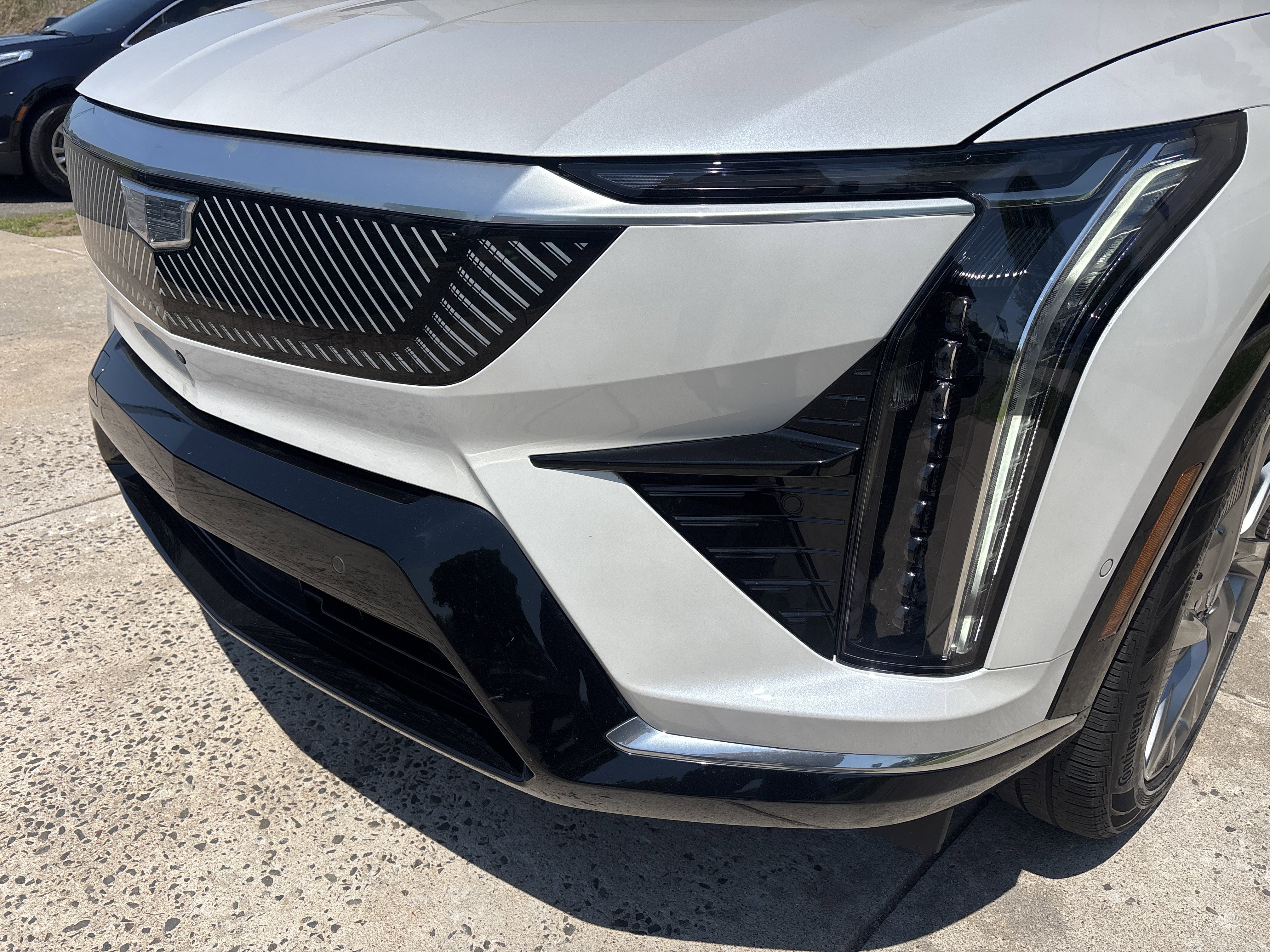 2025 Cadillac OPTIQ Luxury 2