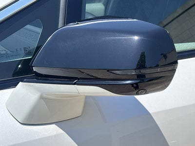 2025 Cadillac OPTIQ Luxury 2