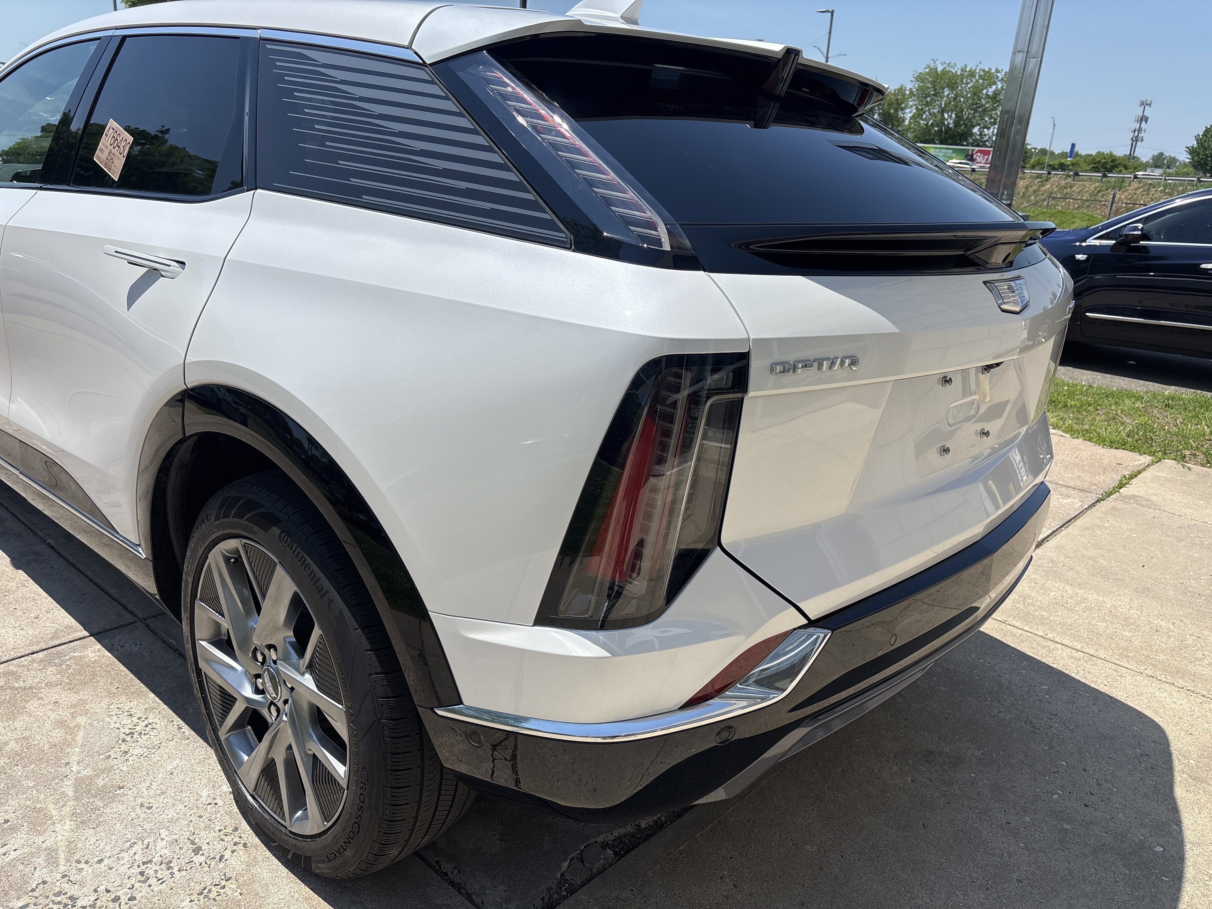 2025 Cadillac OPTIQ Luxury 2