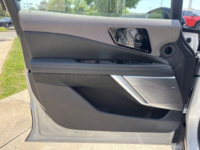 2025 Cadillac OPTIQ Luxury 2