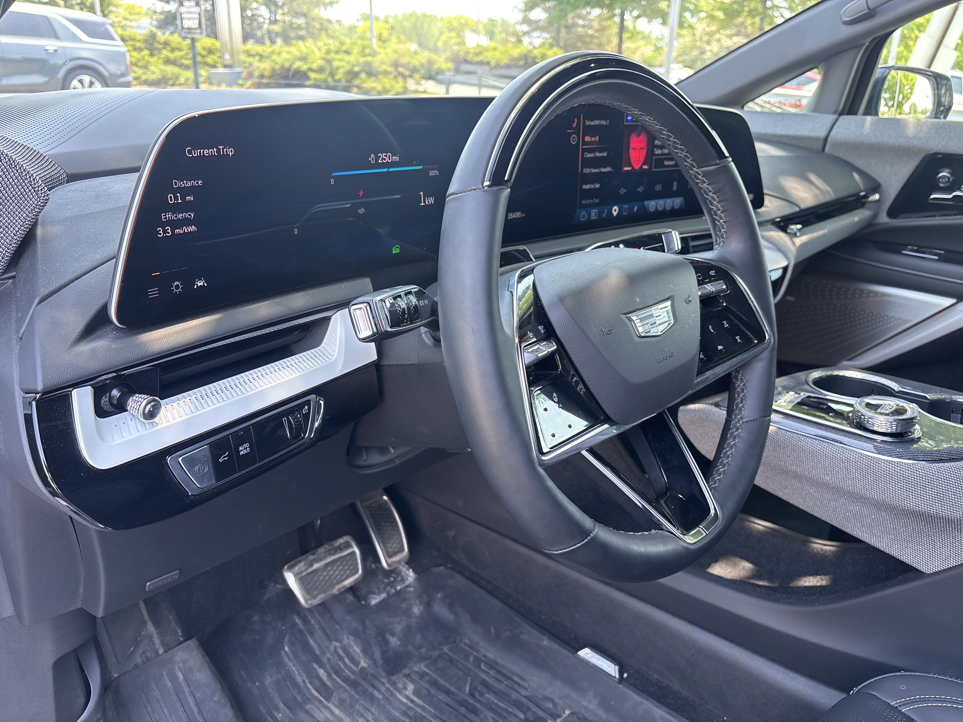 2025 Cadillac OPTIQ Luxury 2