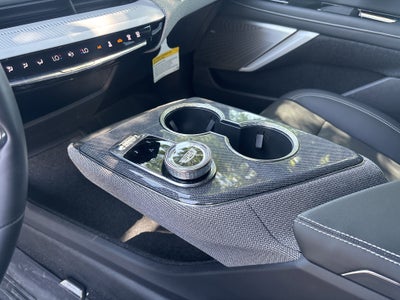 2025 Cadillac OPTIQ Luxury 2