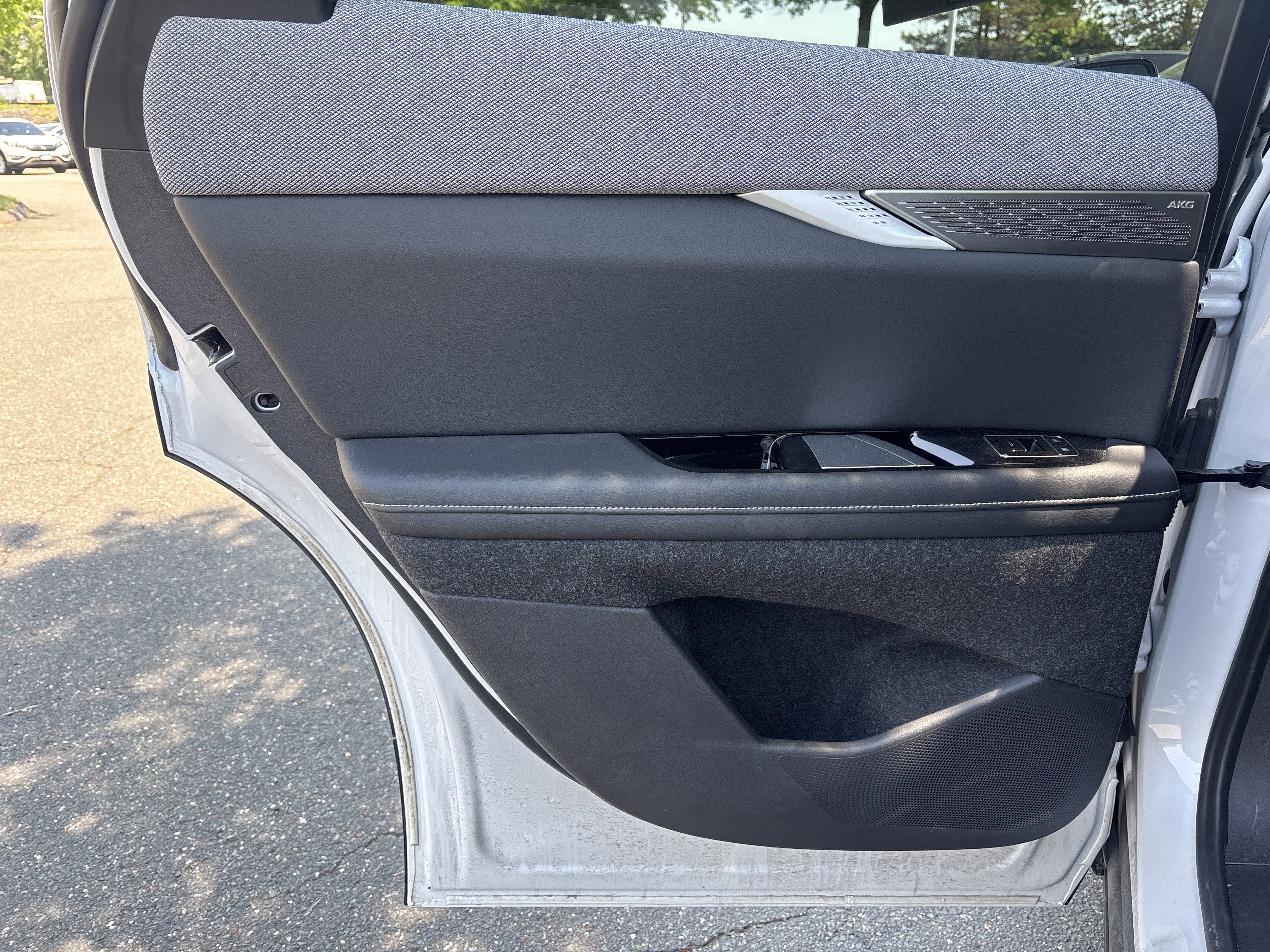 2025 Cadillac OPTIQ Luxury 2