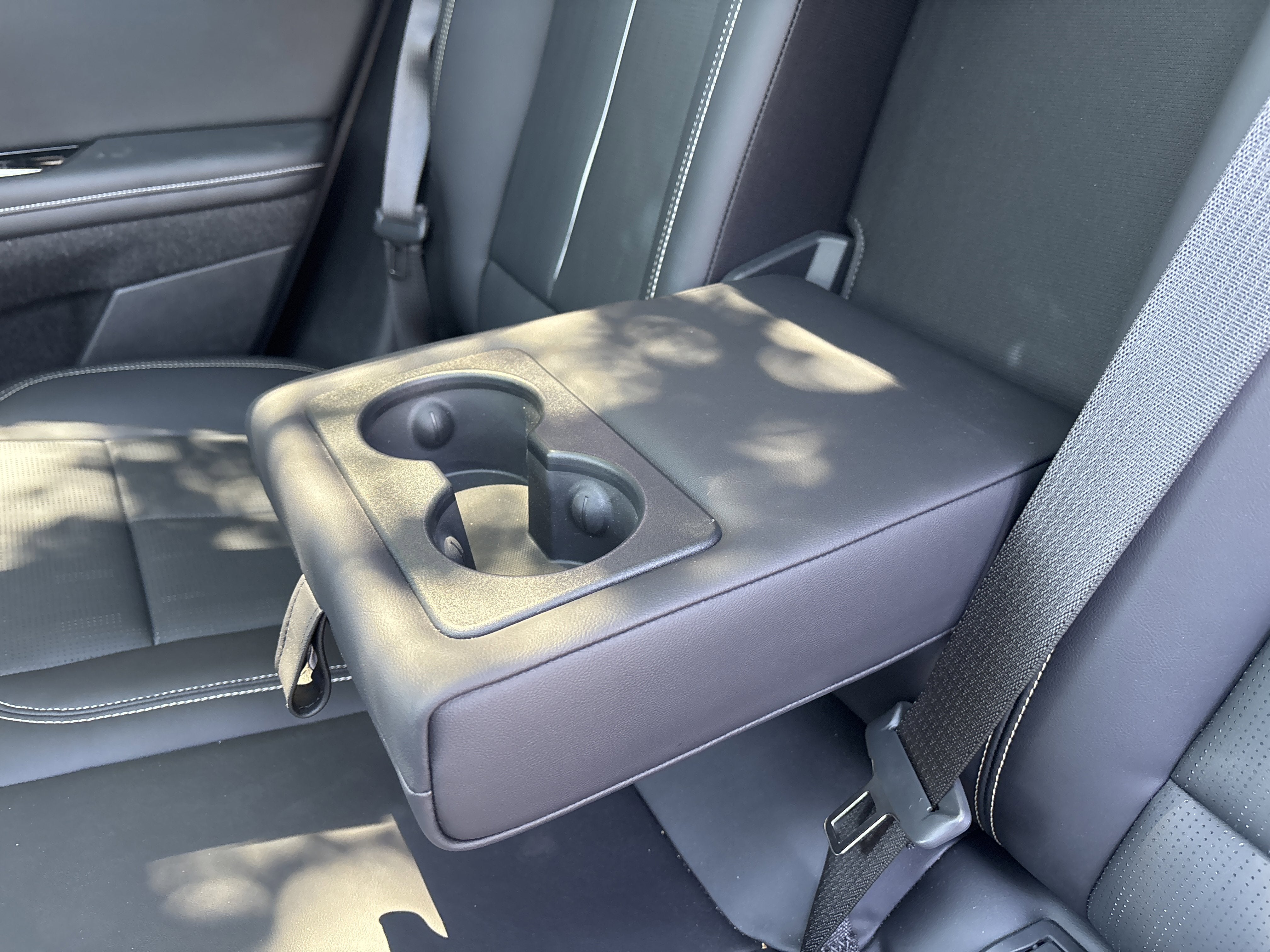 2025 Cadillac OPTIQ Luxury 2