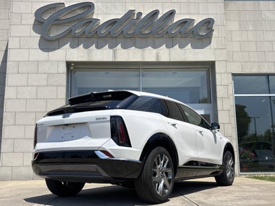 2025 Cadillac OPTIQ Luxury 2