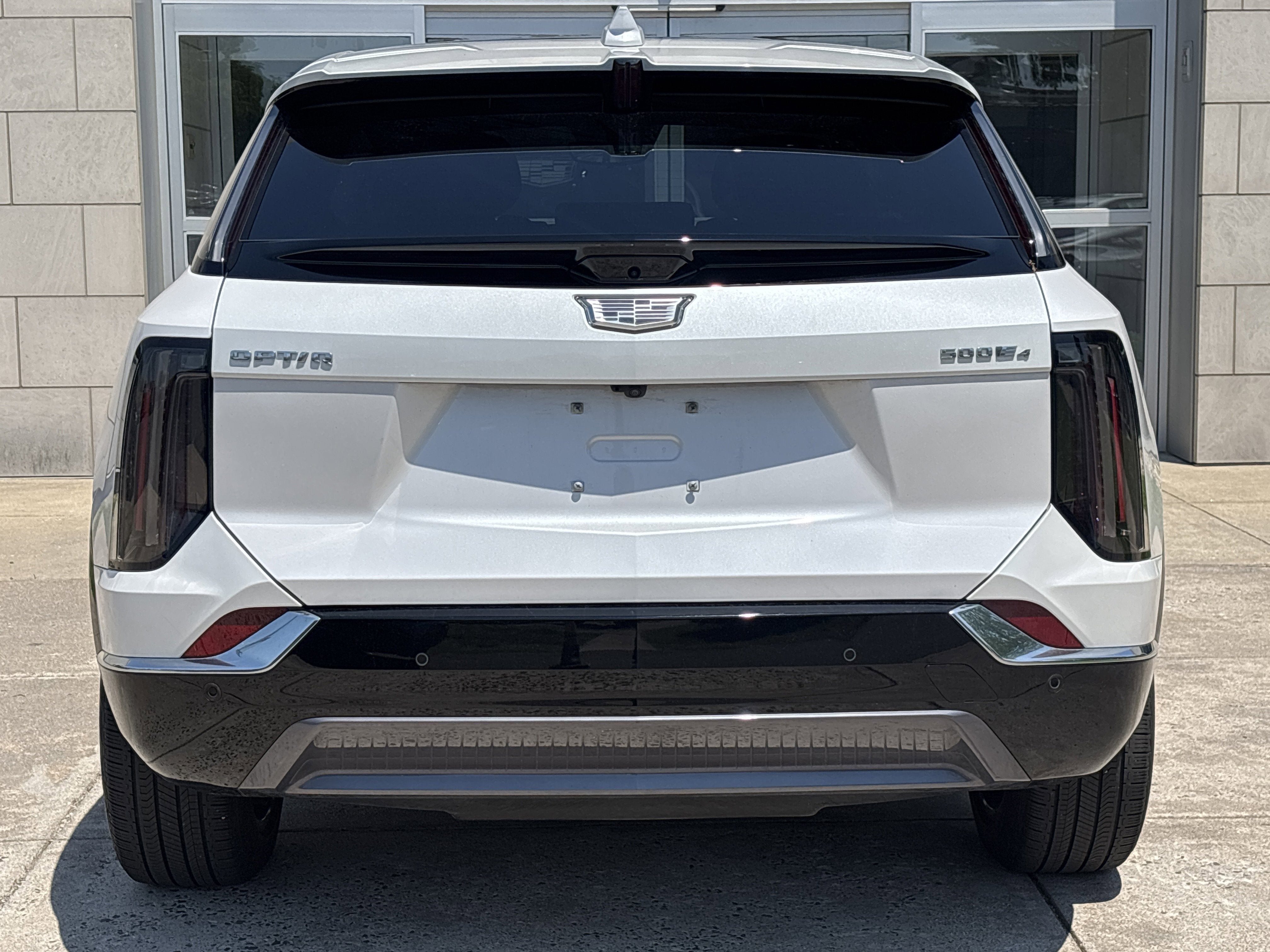 2025 Cadillac OPTIQ Luxury 2