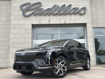 2025 Cadillac OPTIQ Luxury 2