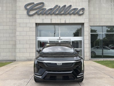 2025 Cadillac OPTIQ Luxury 2