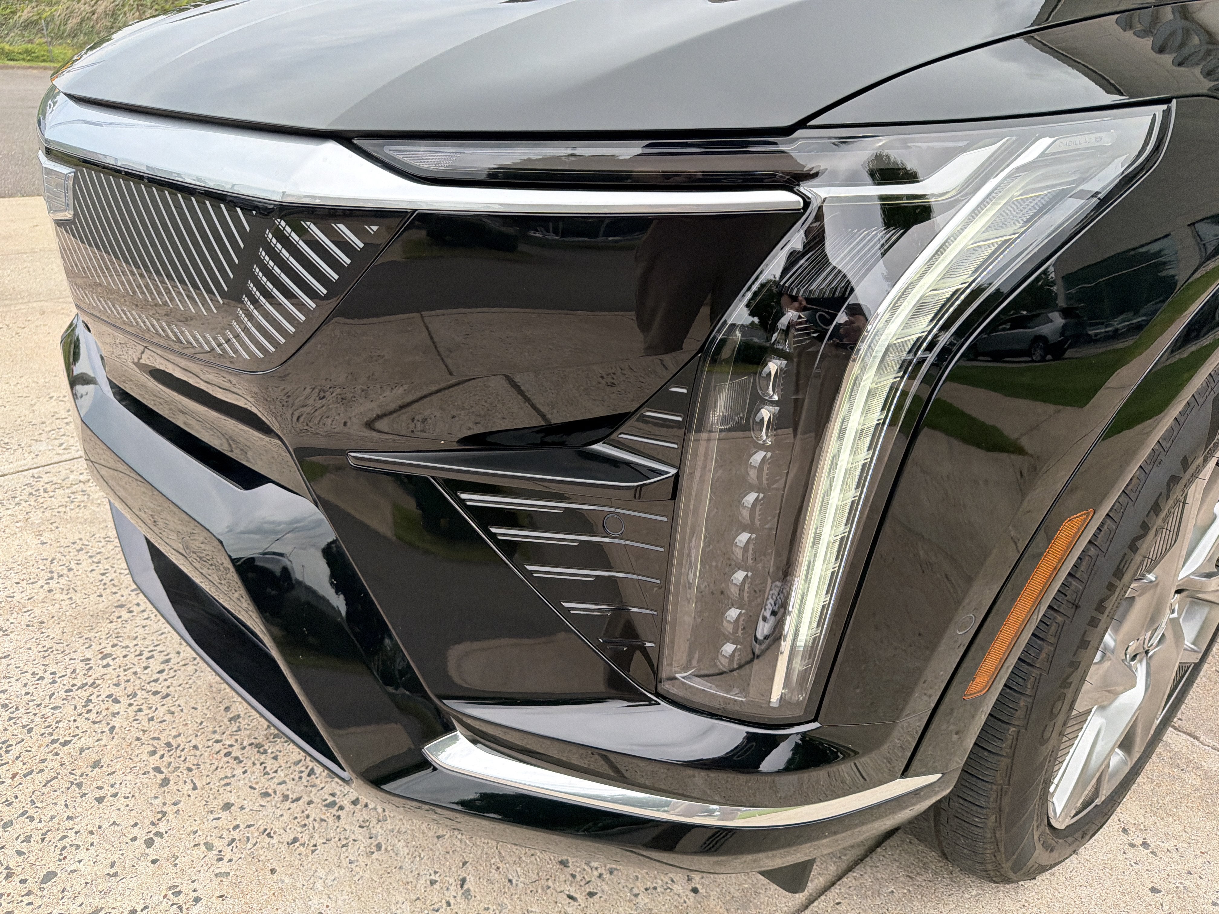 2025 Cadillac OPTIQ Luxury 2