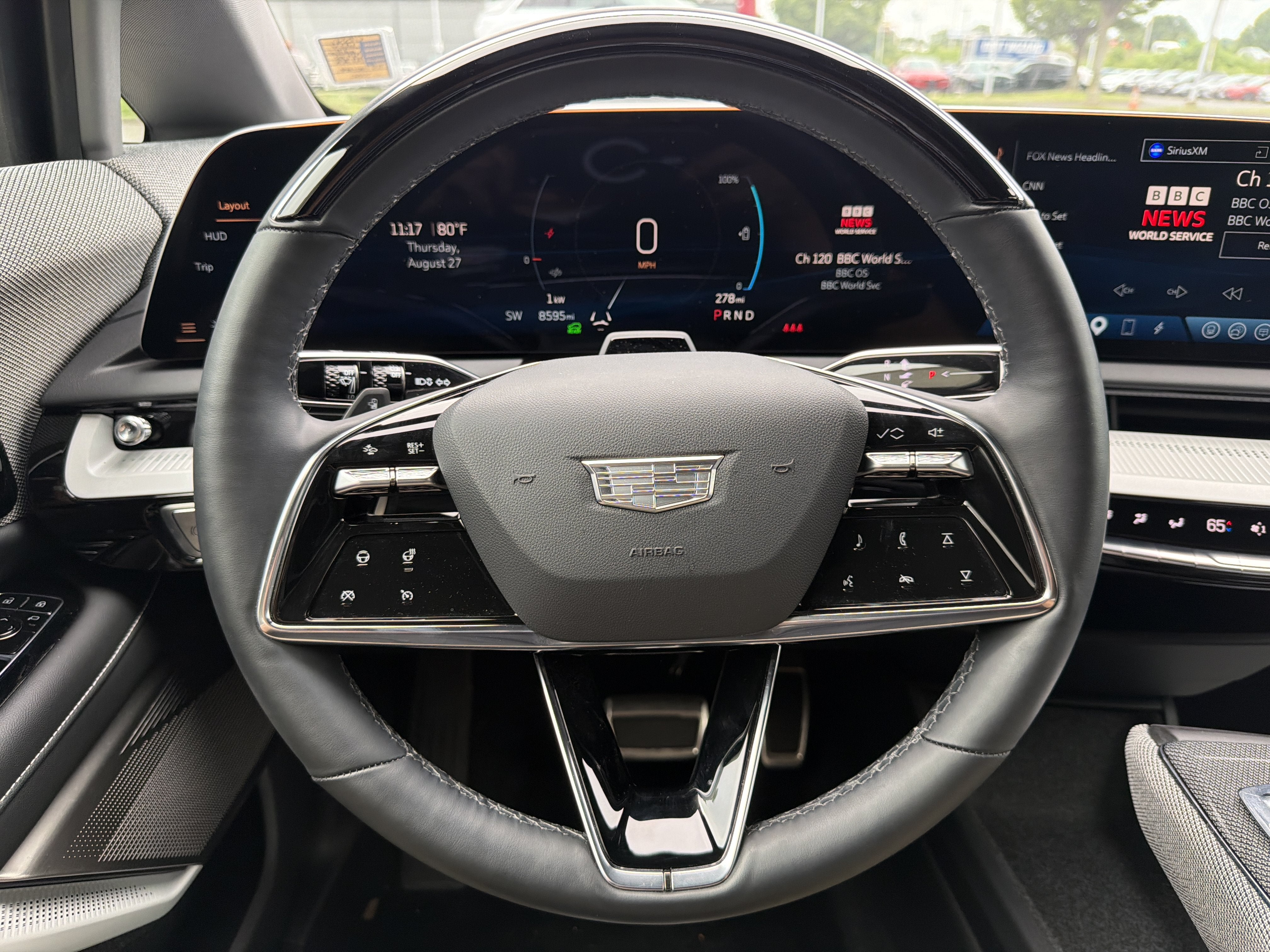 2025 Cadillac OPTIQ Luxury 2