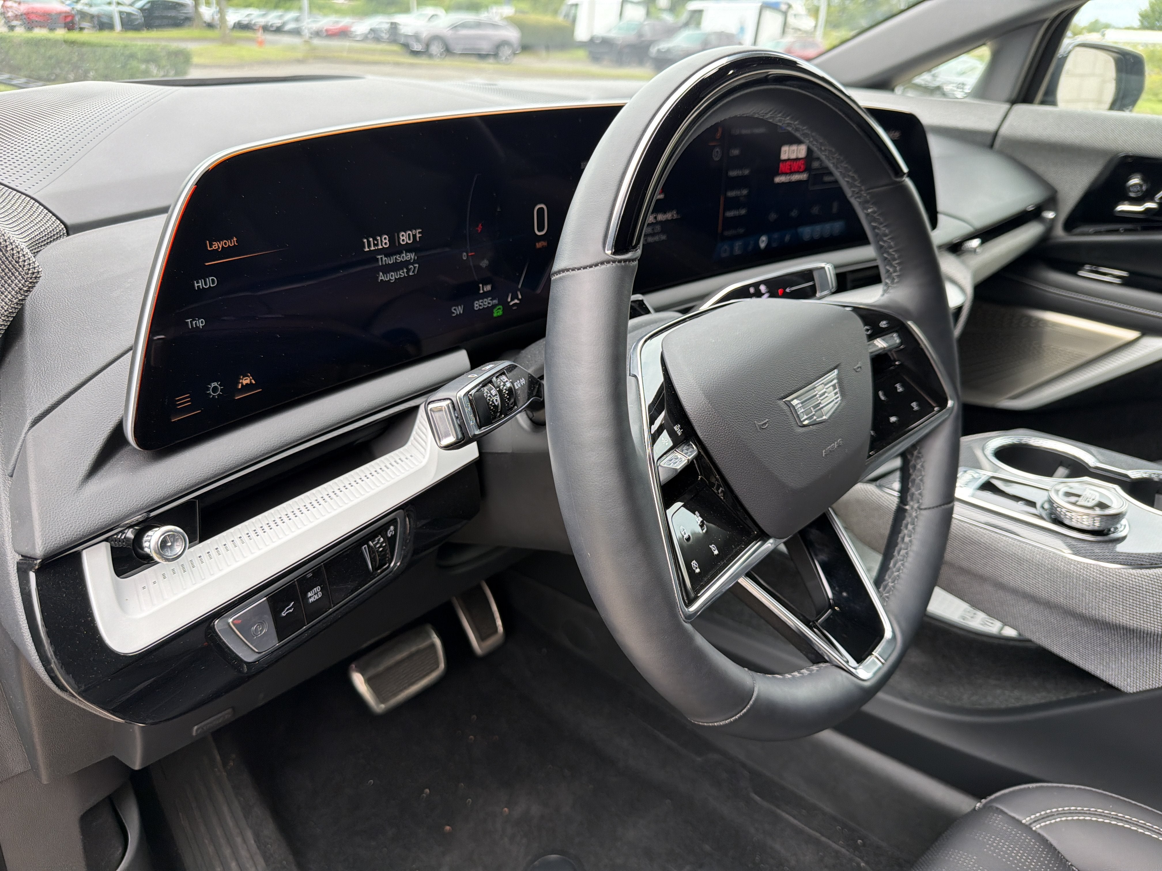2025 Cadillac OPTIQ Luxury 2