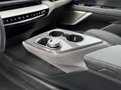 2025 Cadillac OPTIQ Luxury 2