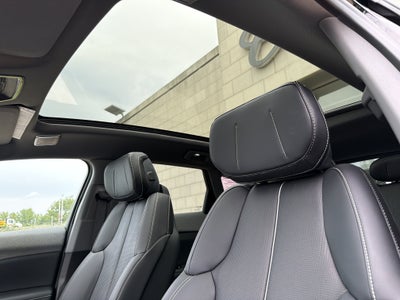 2025 Cadillac OPTIQ Luxury 2