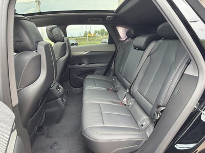 2025 Cadillac OPTIQ Luxury 2