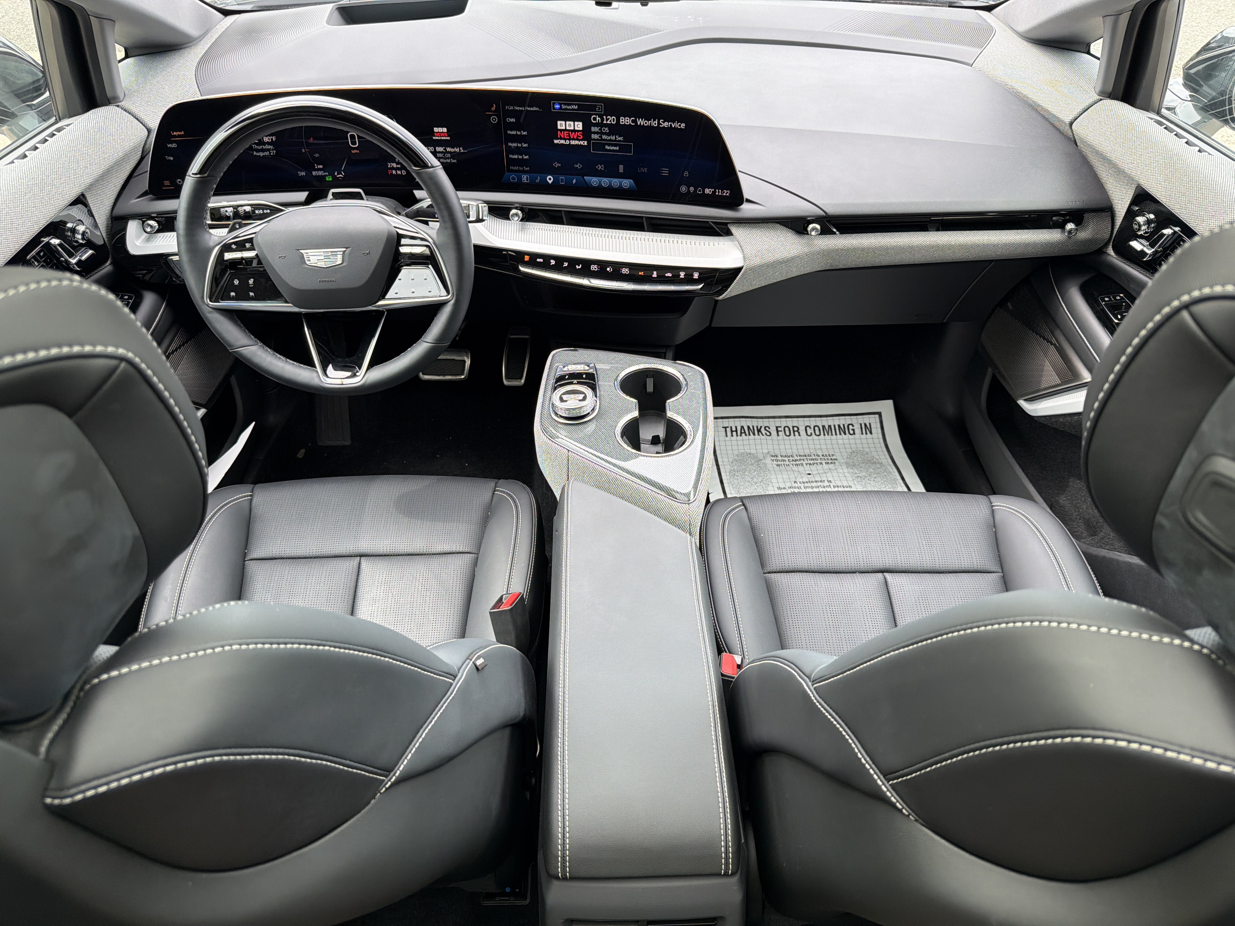2025 Cadillac OPTIQ Luxury 2