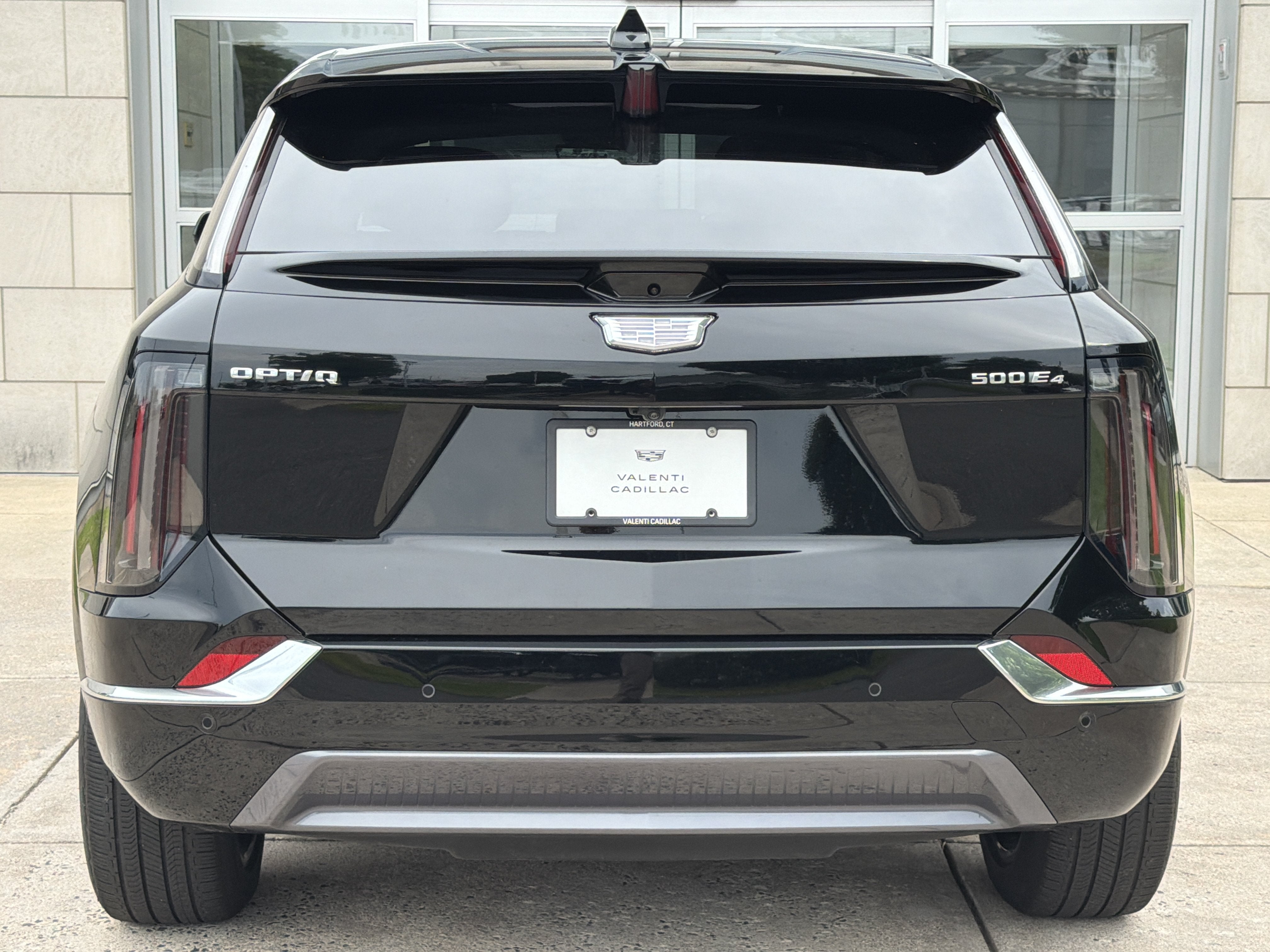 2025 Cadillac OPTIQ Luxury 2