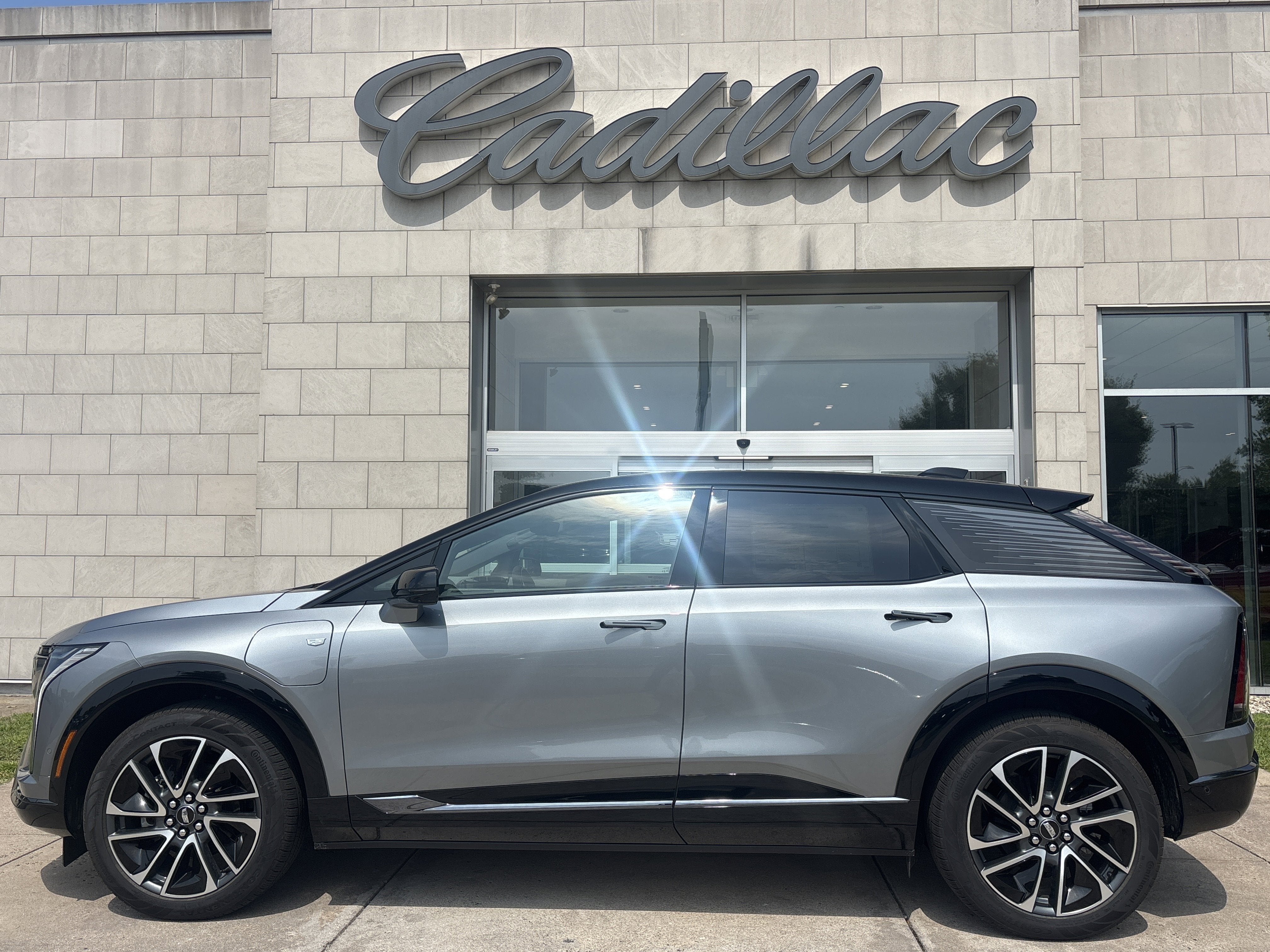 2025 Cadillac OPTIQ Sport 1