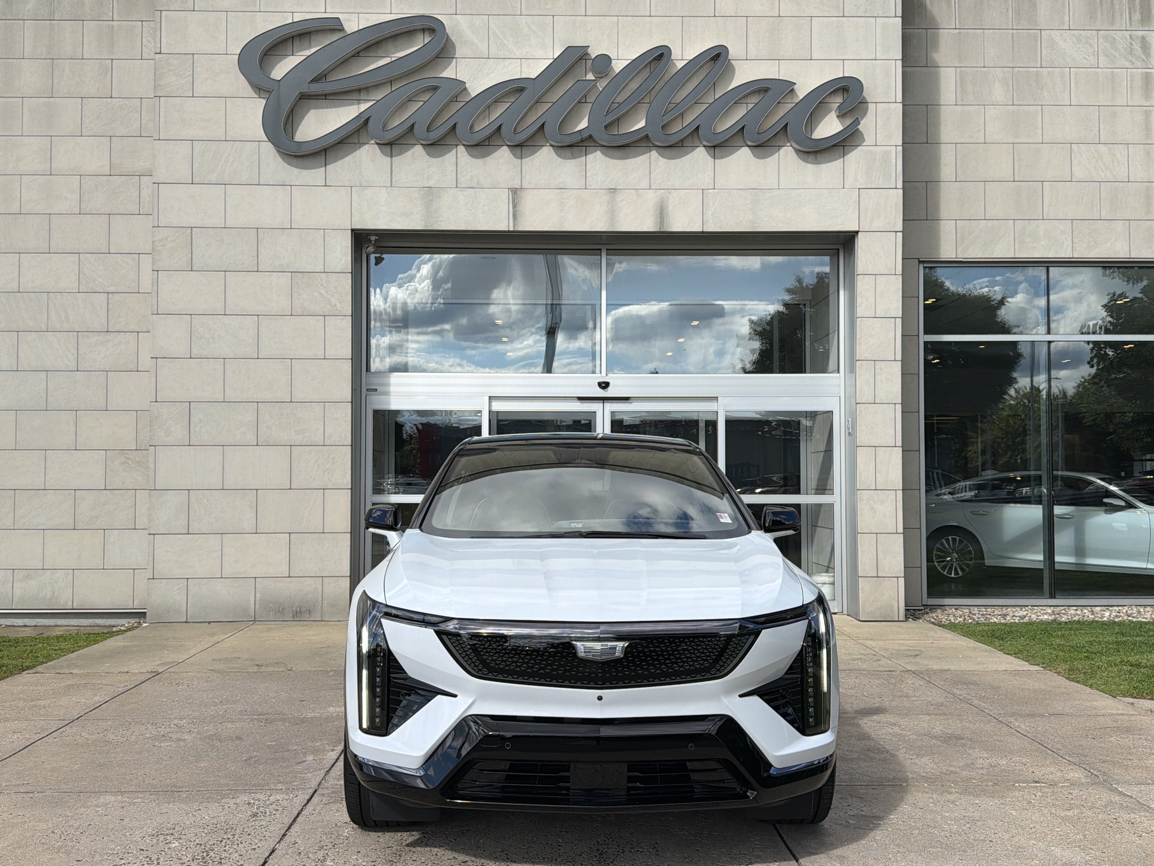2027 Cadillac OPTIQ Premium Sport
