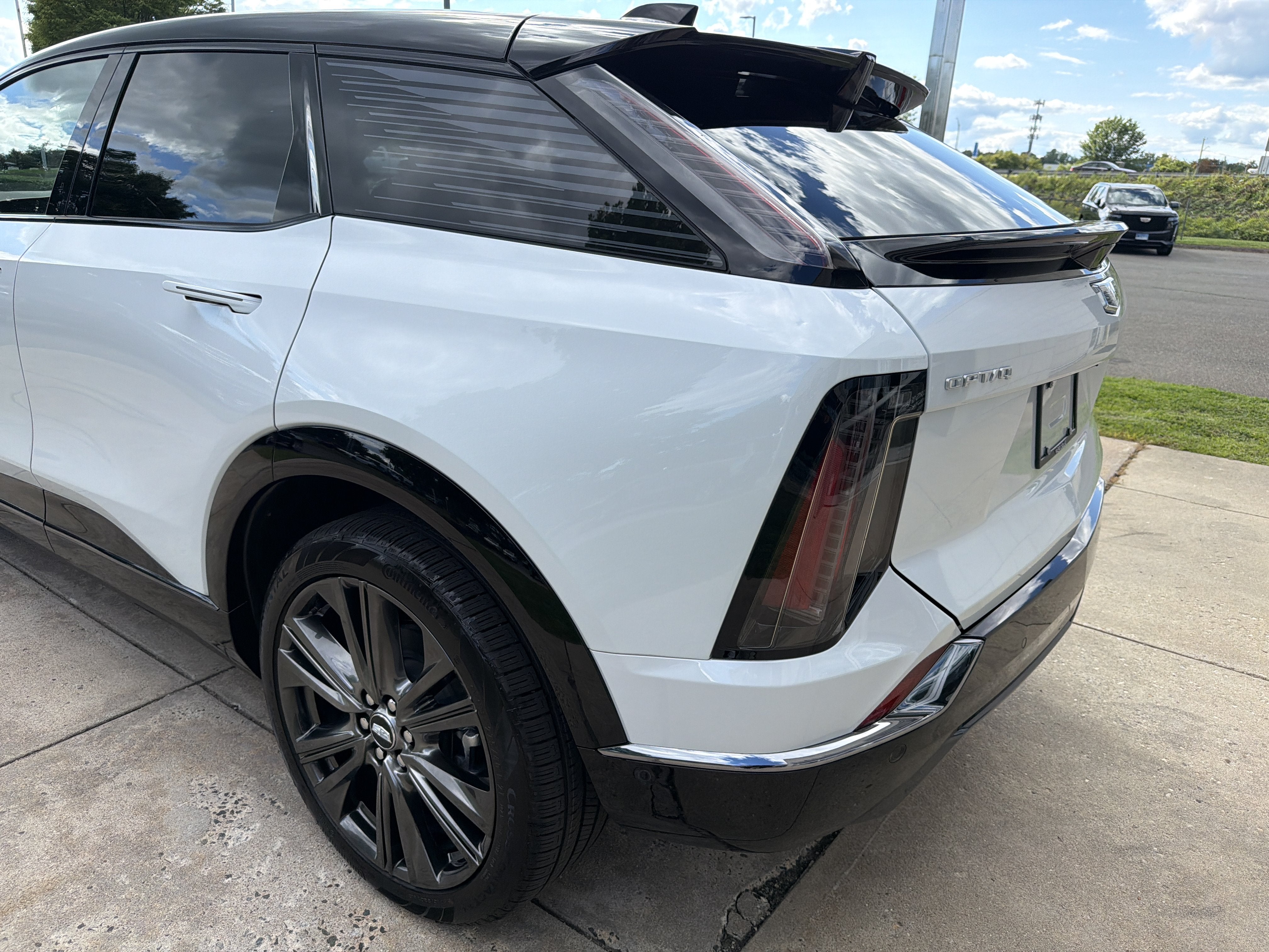 2027 Cadillac OPTIQ Premium Sport