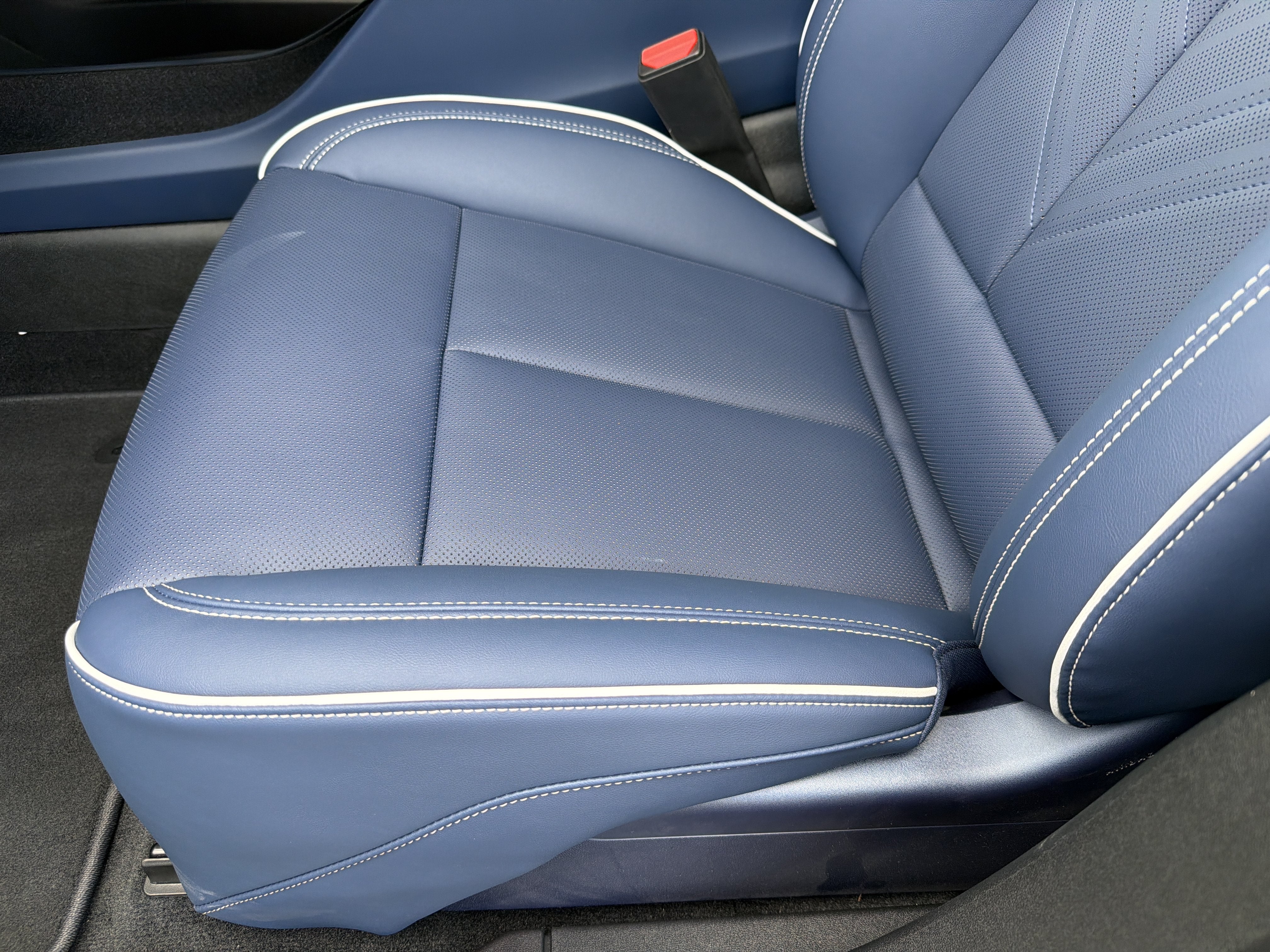 2027 Cadillac OPTIQ Premium Sport