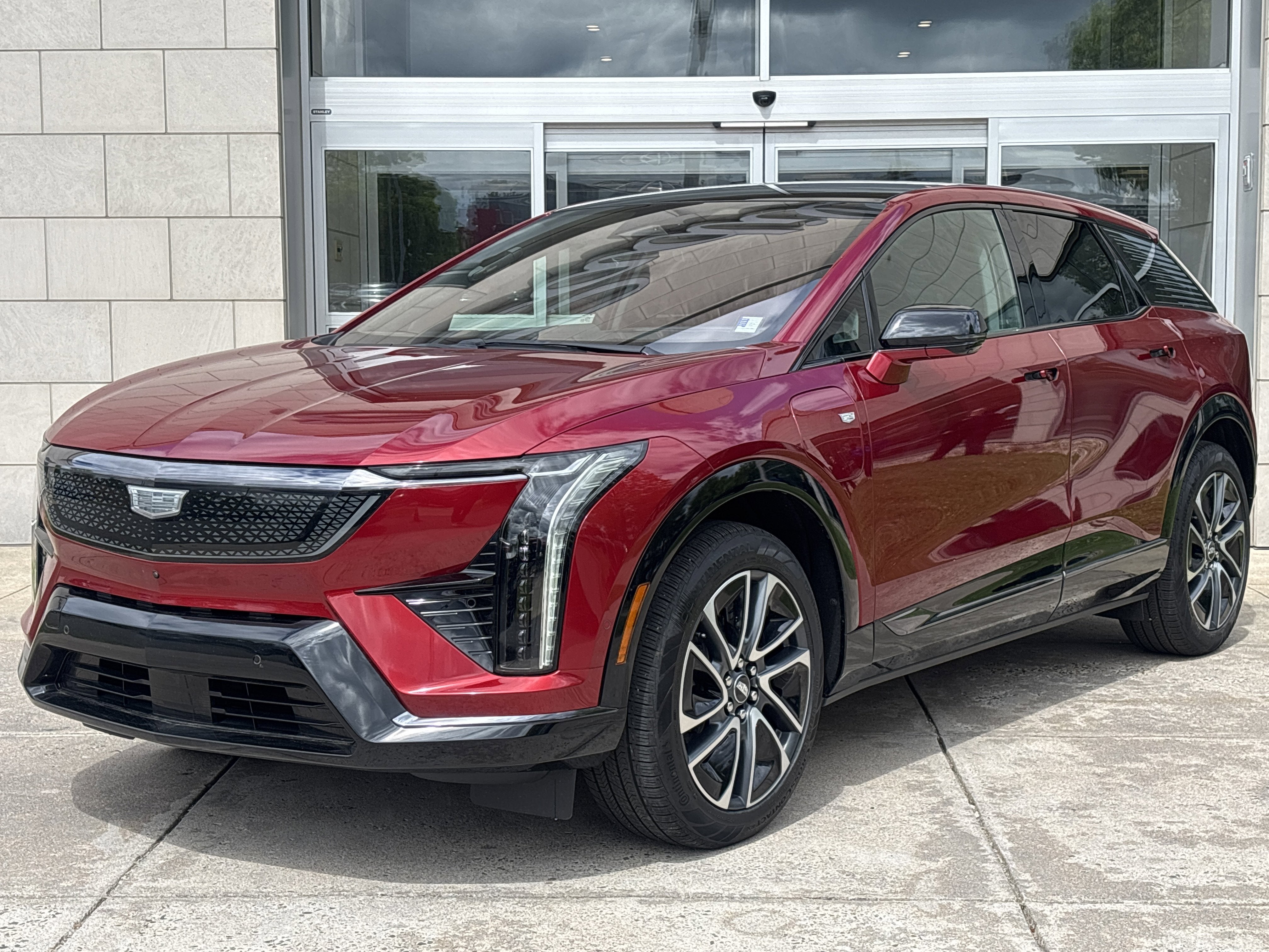2025 Cadillac OPTIQ Sport 2