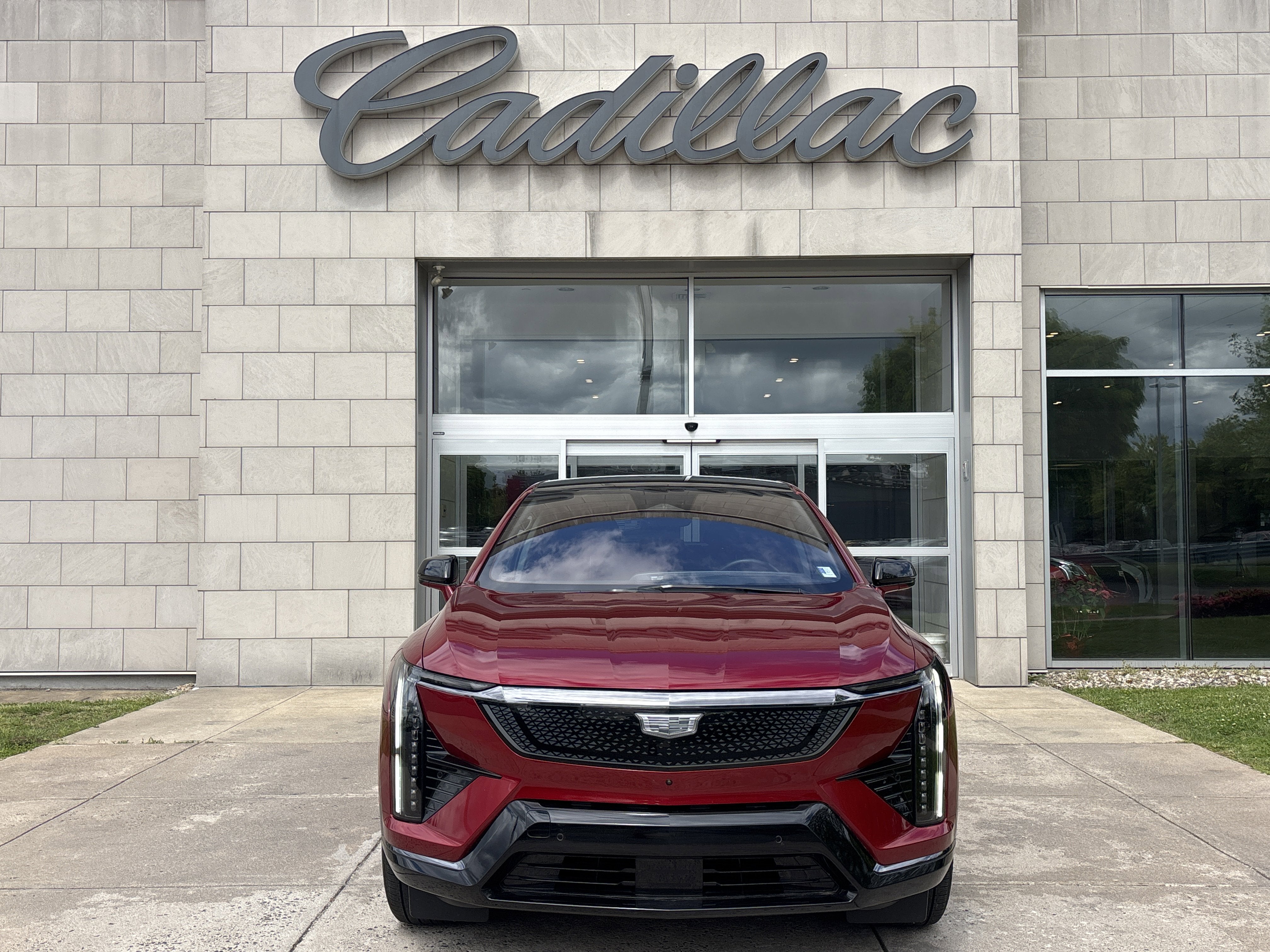 2025 Cadillac OPTIQ Sport 2