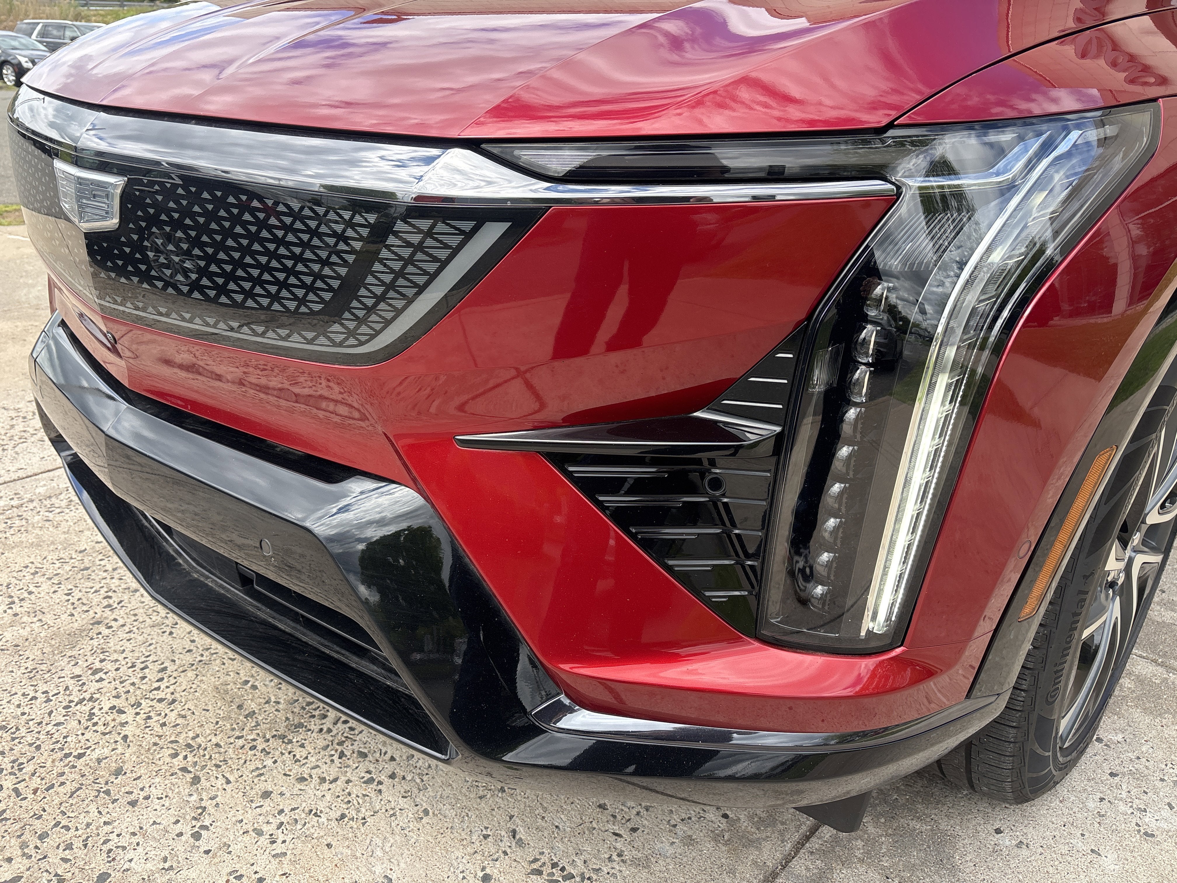 2025 Cadillac OPTIQ Sport 2
