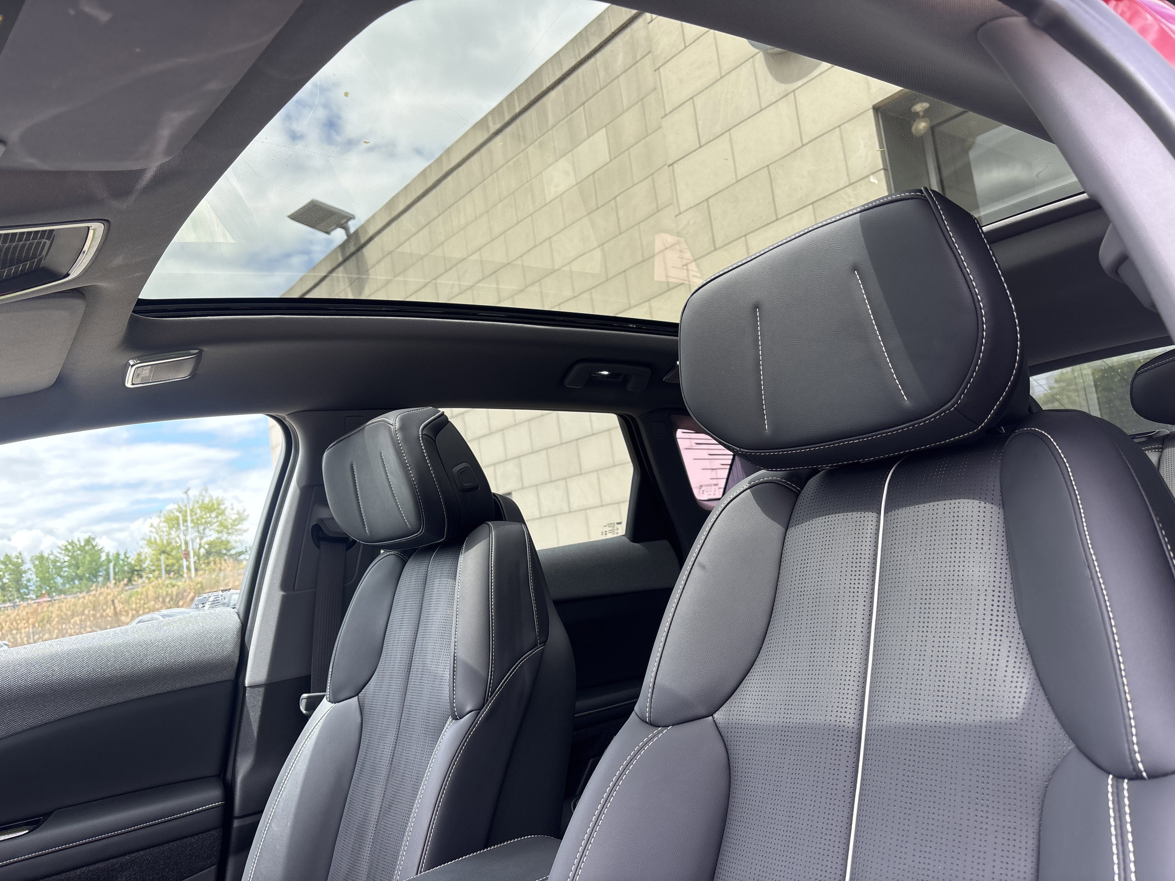 2025 Cadillac OPTIQ Sport 2
