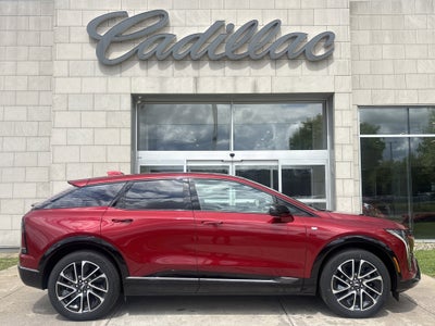 2025 Cadillac OPTIQ Sport 2
