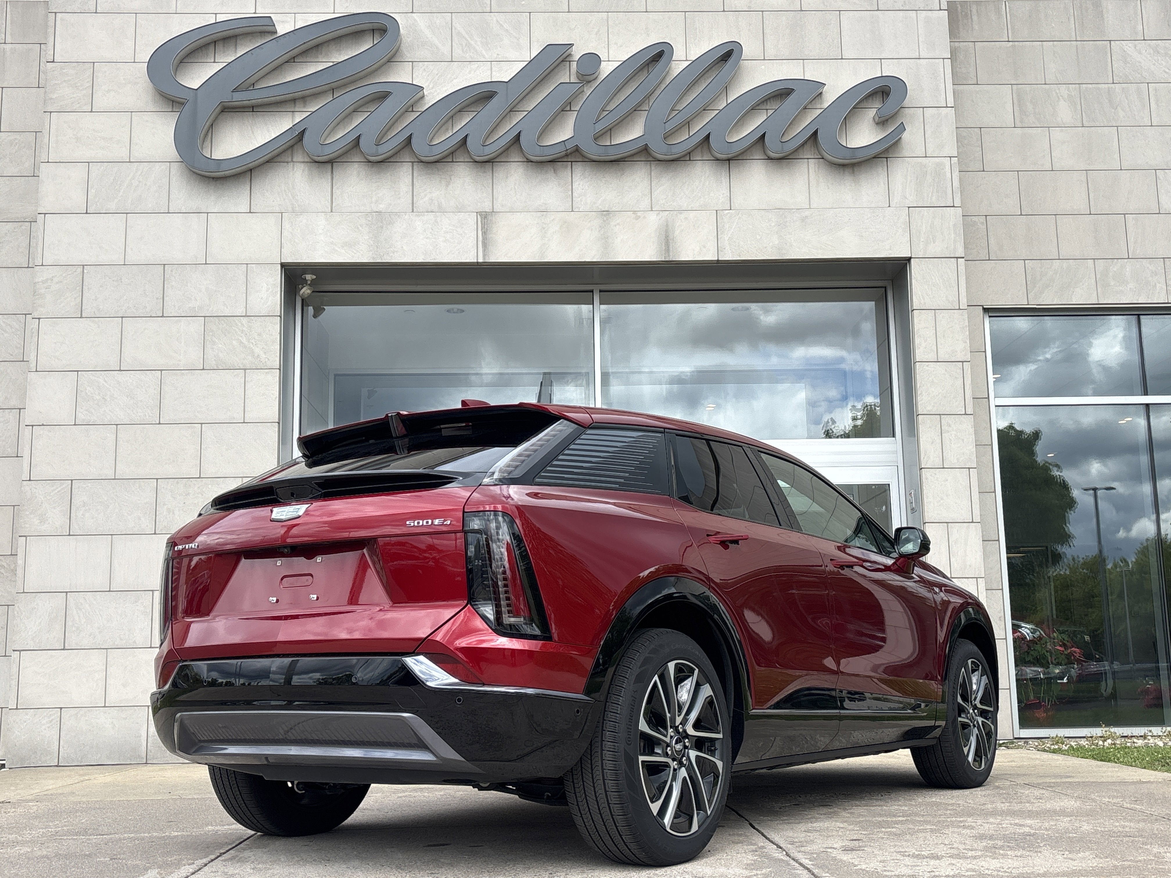 2025 Cadillac OPTIQ Sport 2