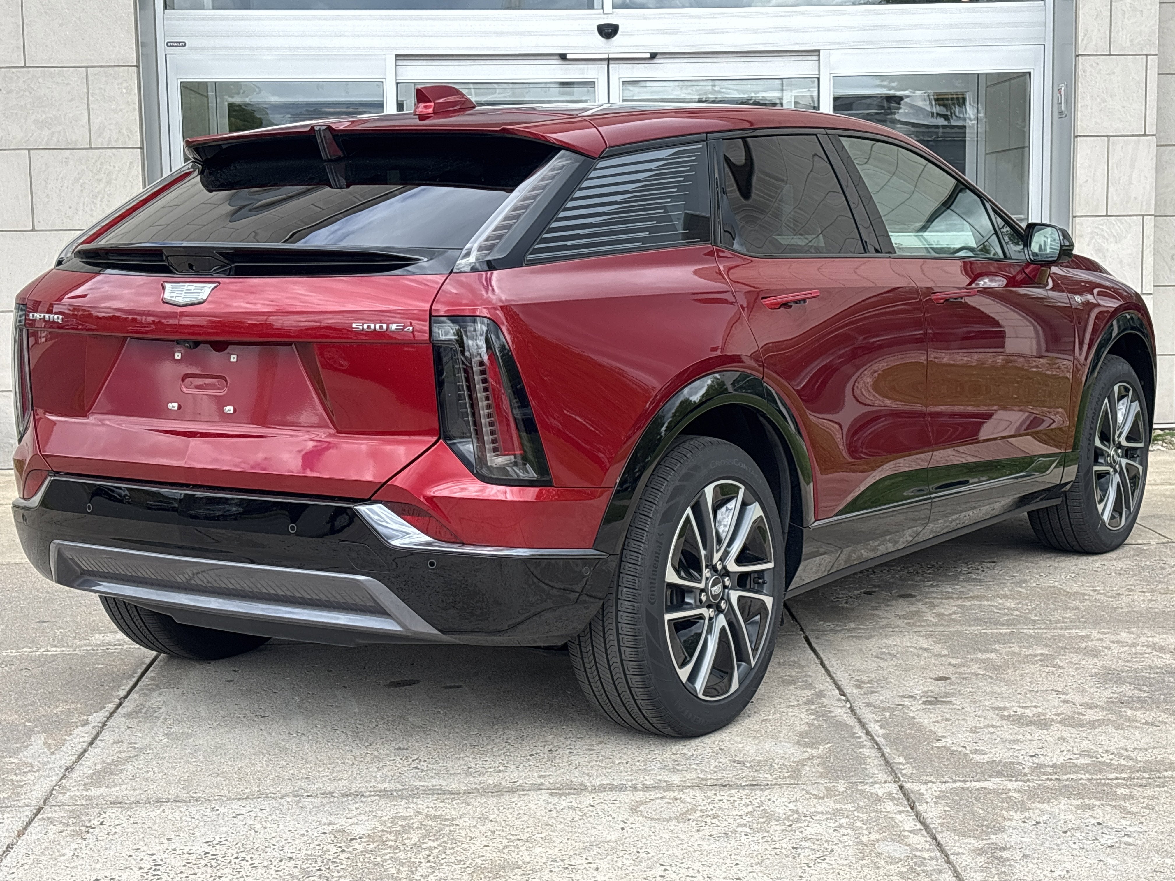 2025 Cadillac OPTIQ Sport 2