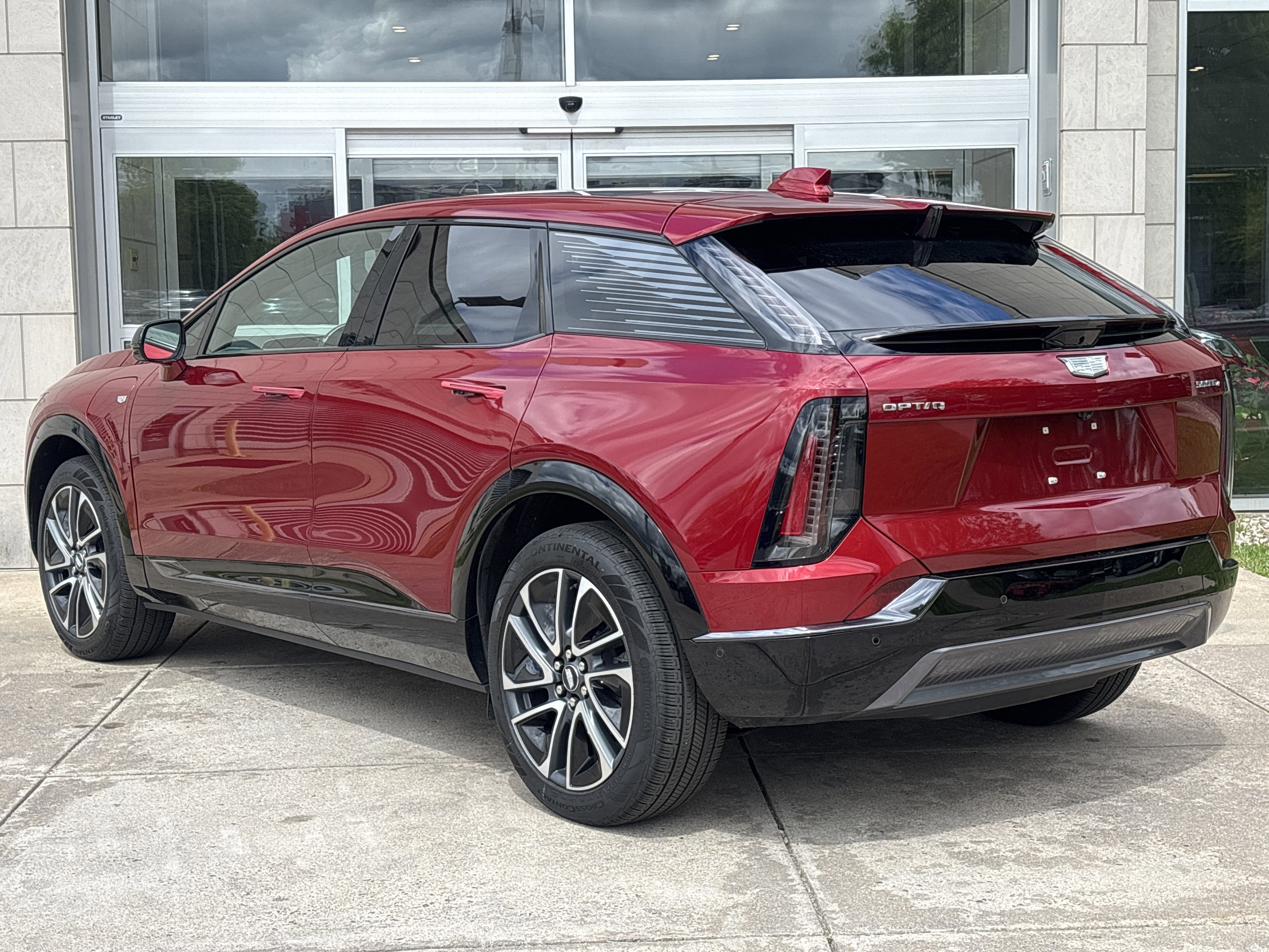 2025 Cadillac OPTIQ Sport 2
