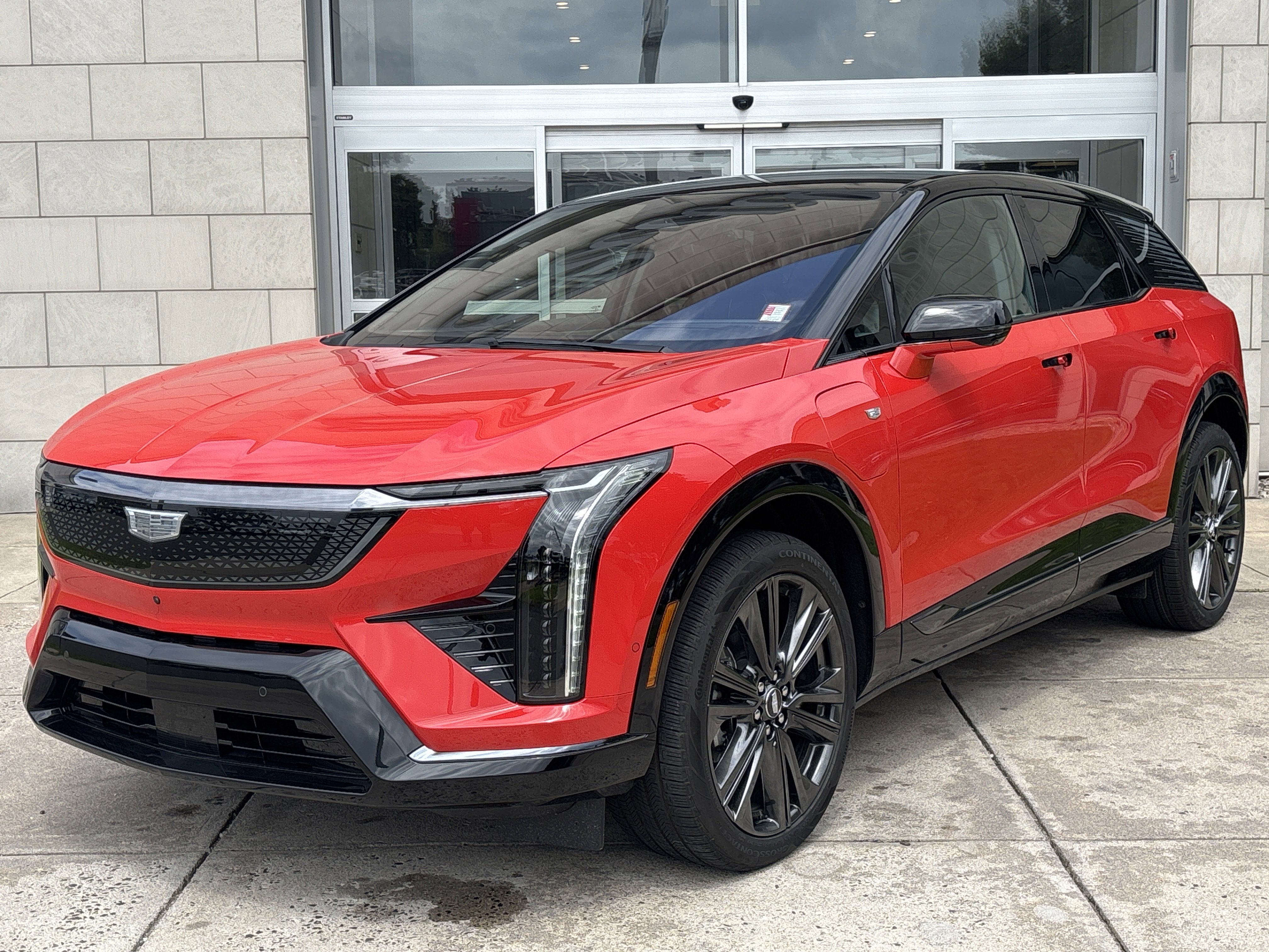 2025 Cadillac OPTIQ Sport 2