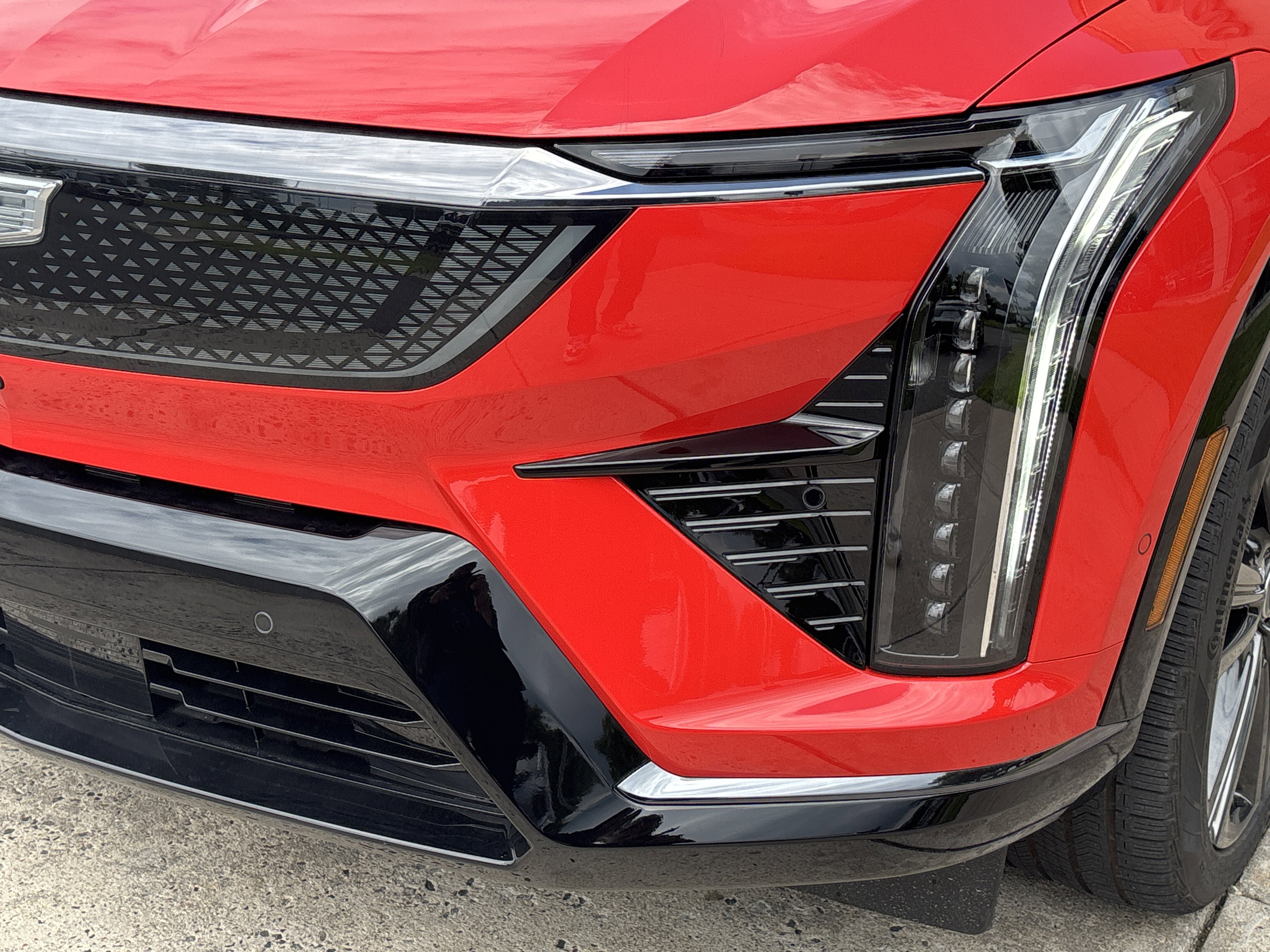 2025 Cadillac OPTIQ Sport 2