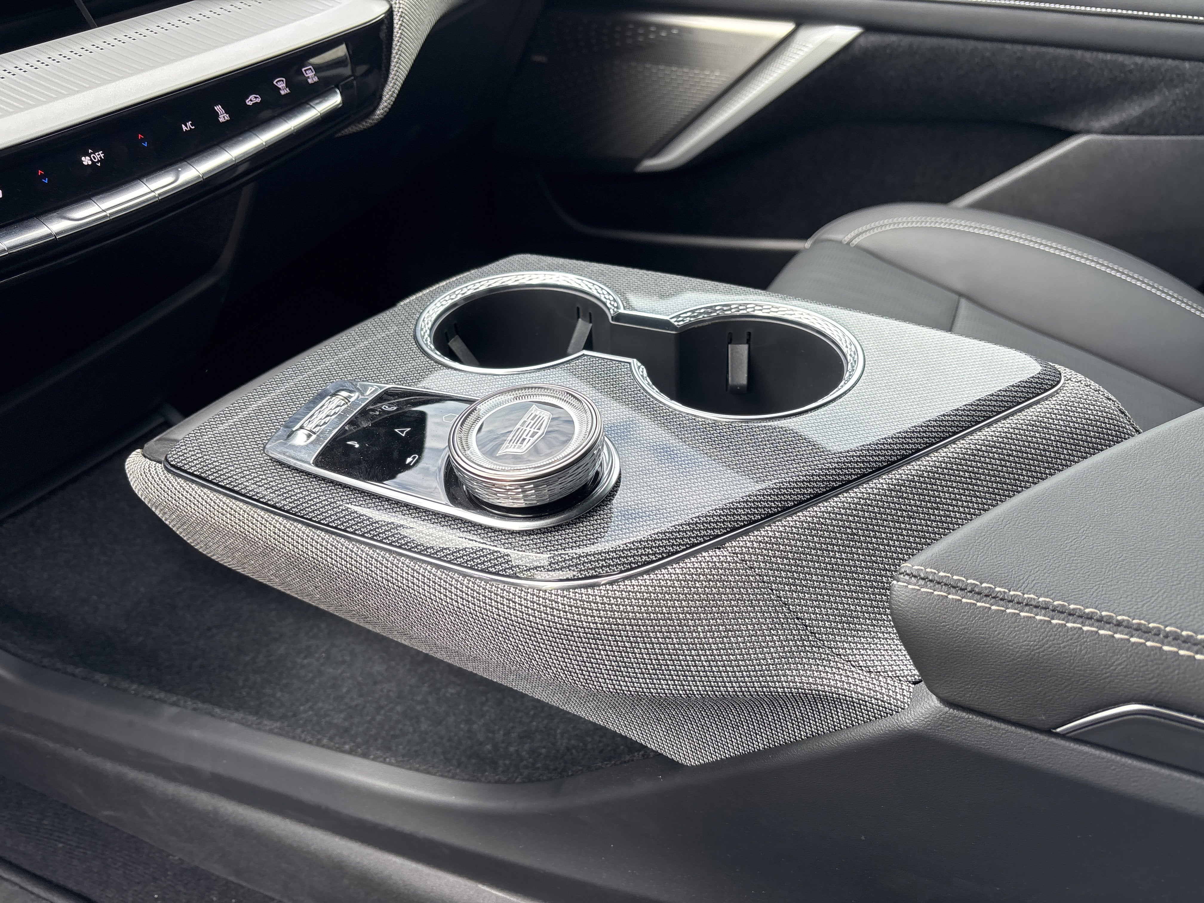 2025 Cadillac OPTIQ Sport 2