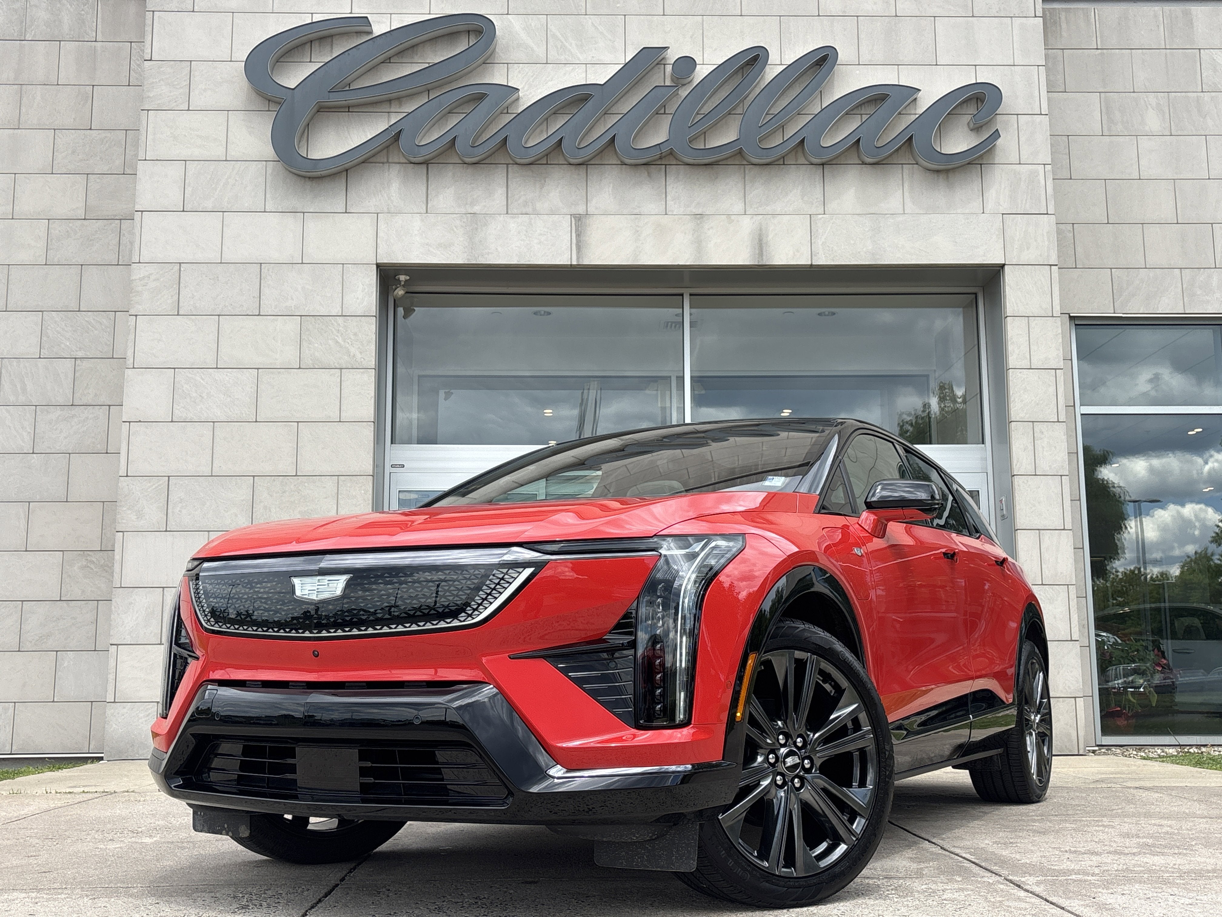 2025 Cadillac OPTIQ Sport 2