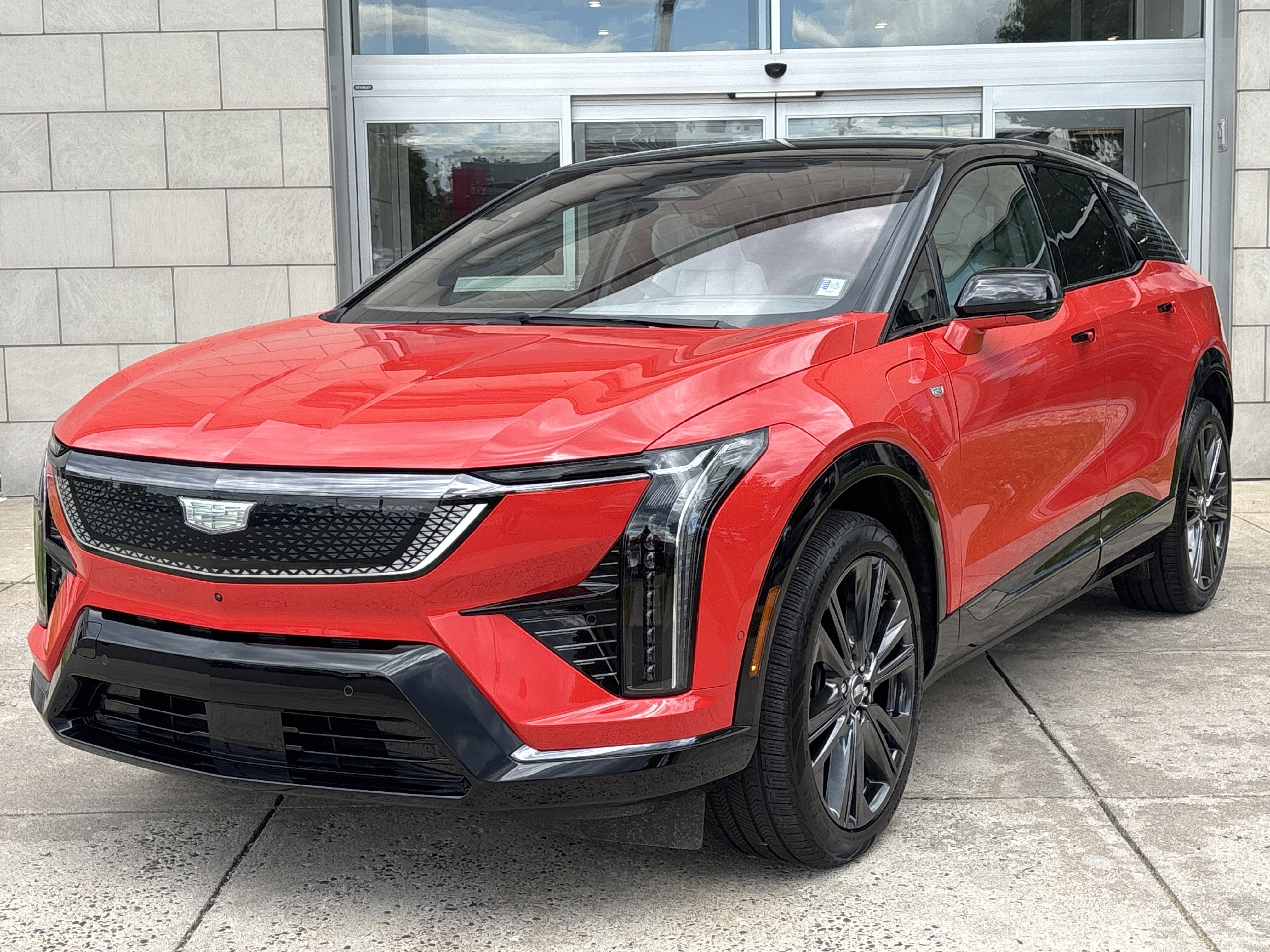 2025 Cadillac OPTIQ Sport 2