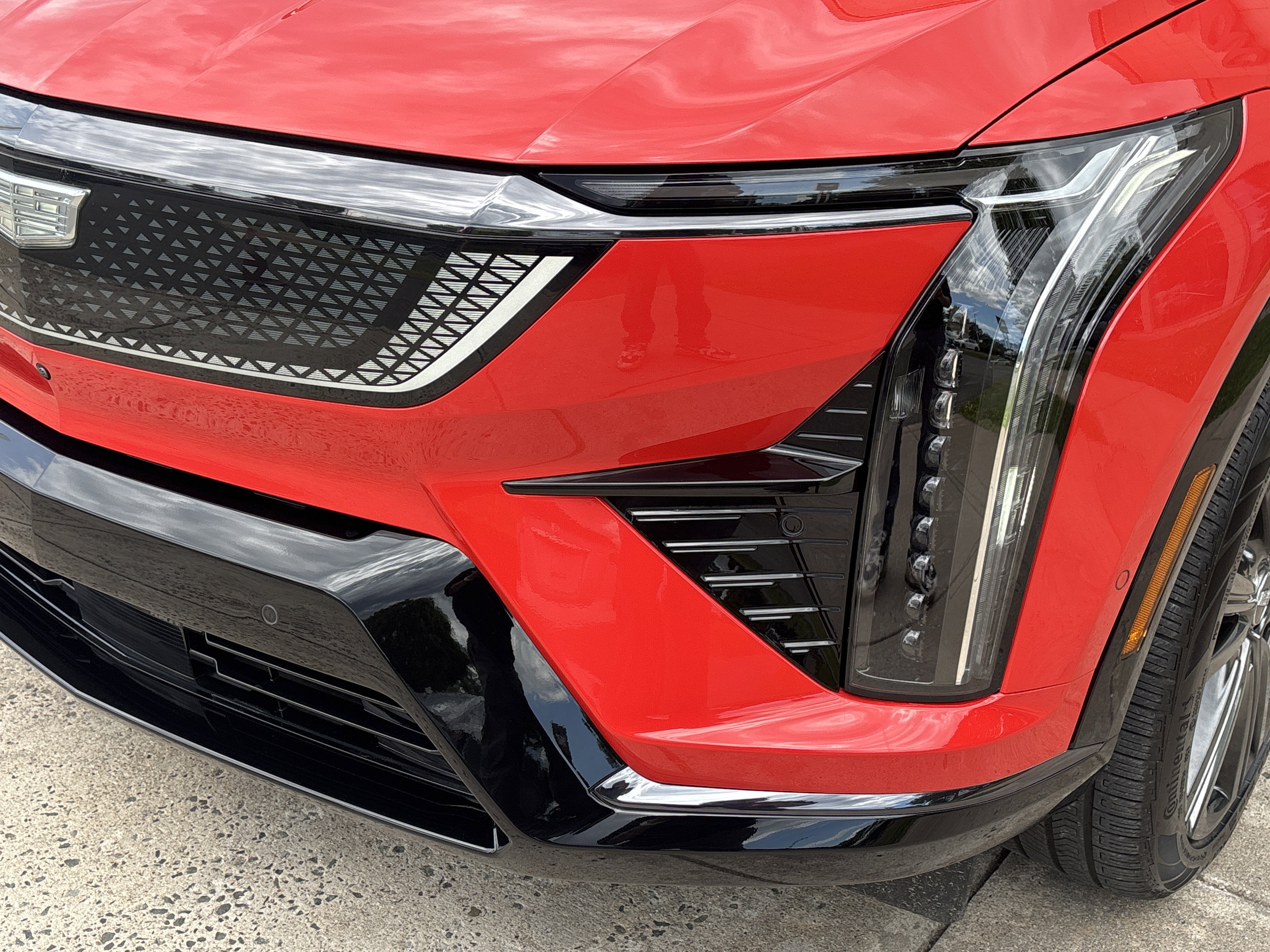 2025 Cadillac OPTIQ Sport 2