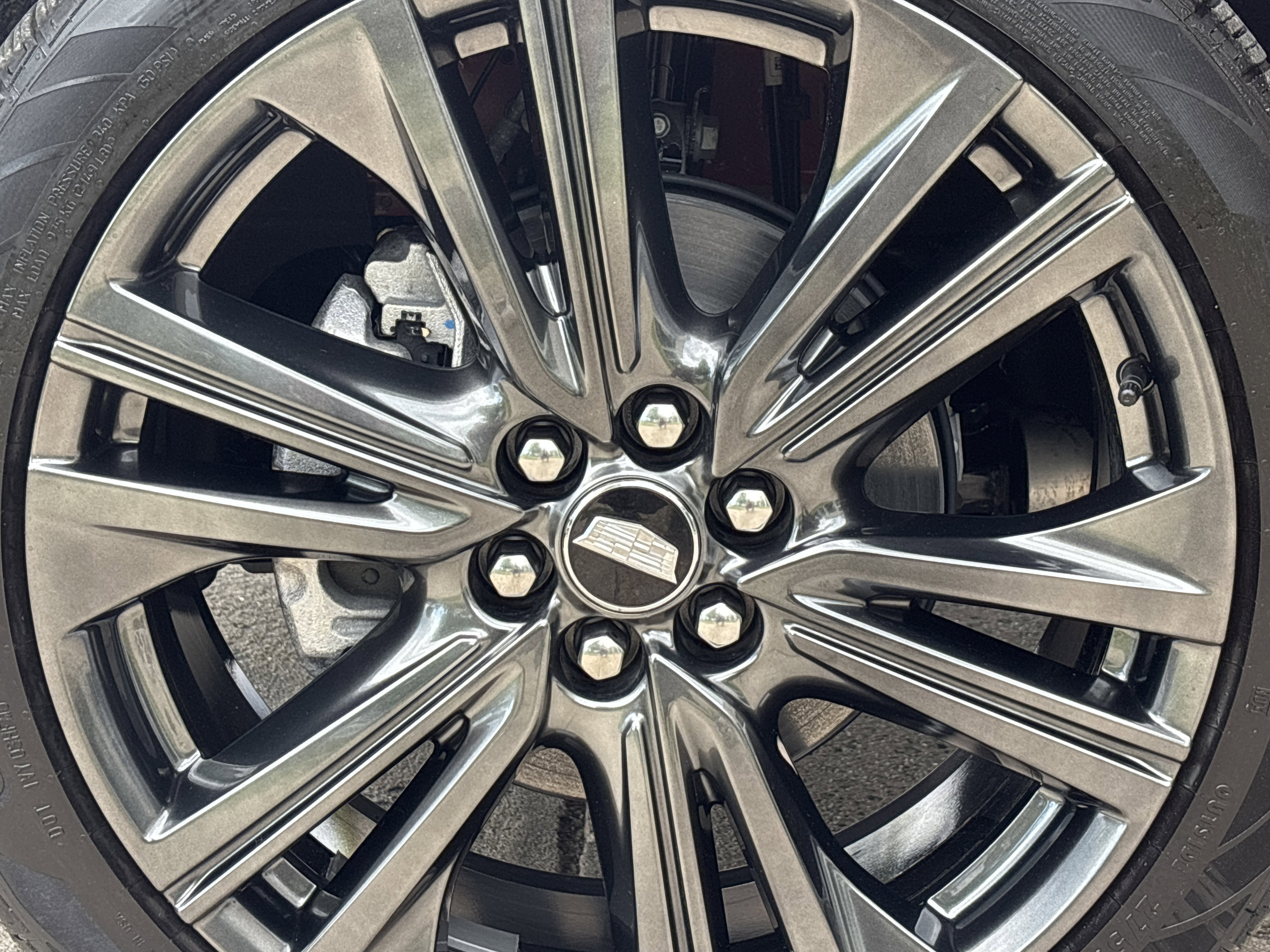 2025 Cadillac OPTIQ Sport 2